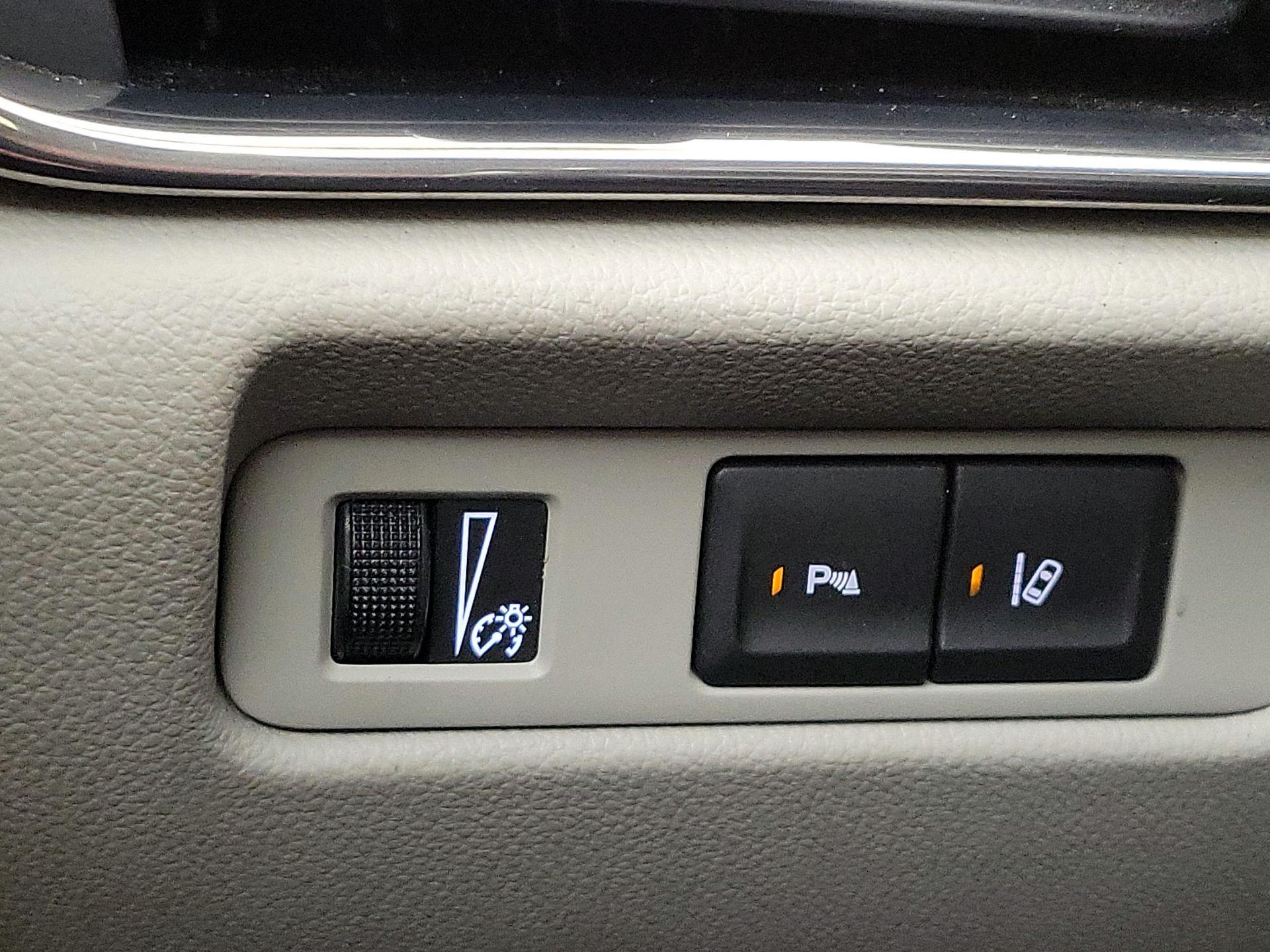 Thumbnail: 2014 Cadillac ATS - 13