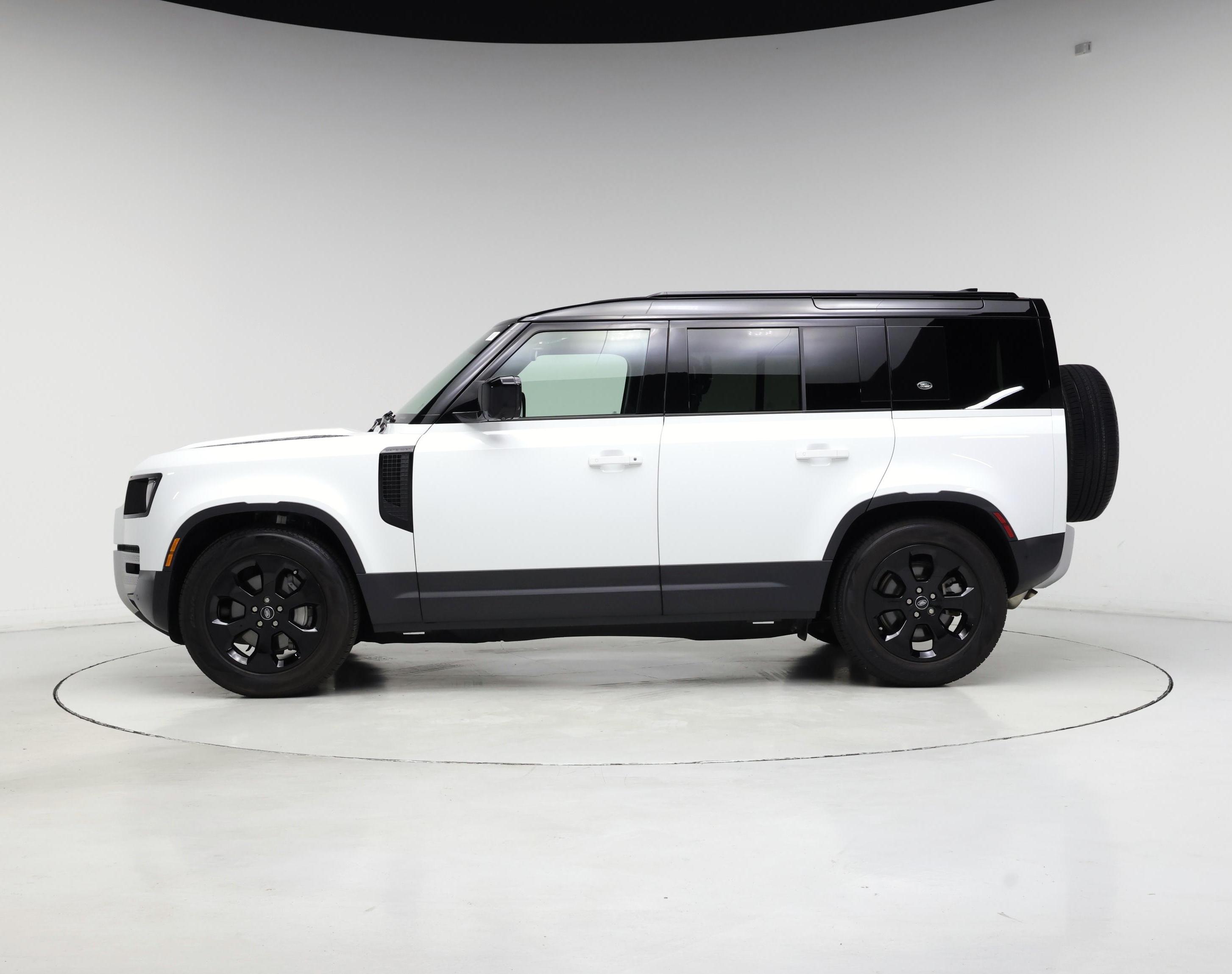 Thumbnail: 2024 Land Rover Defender - 3