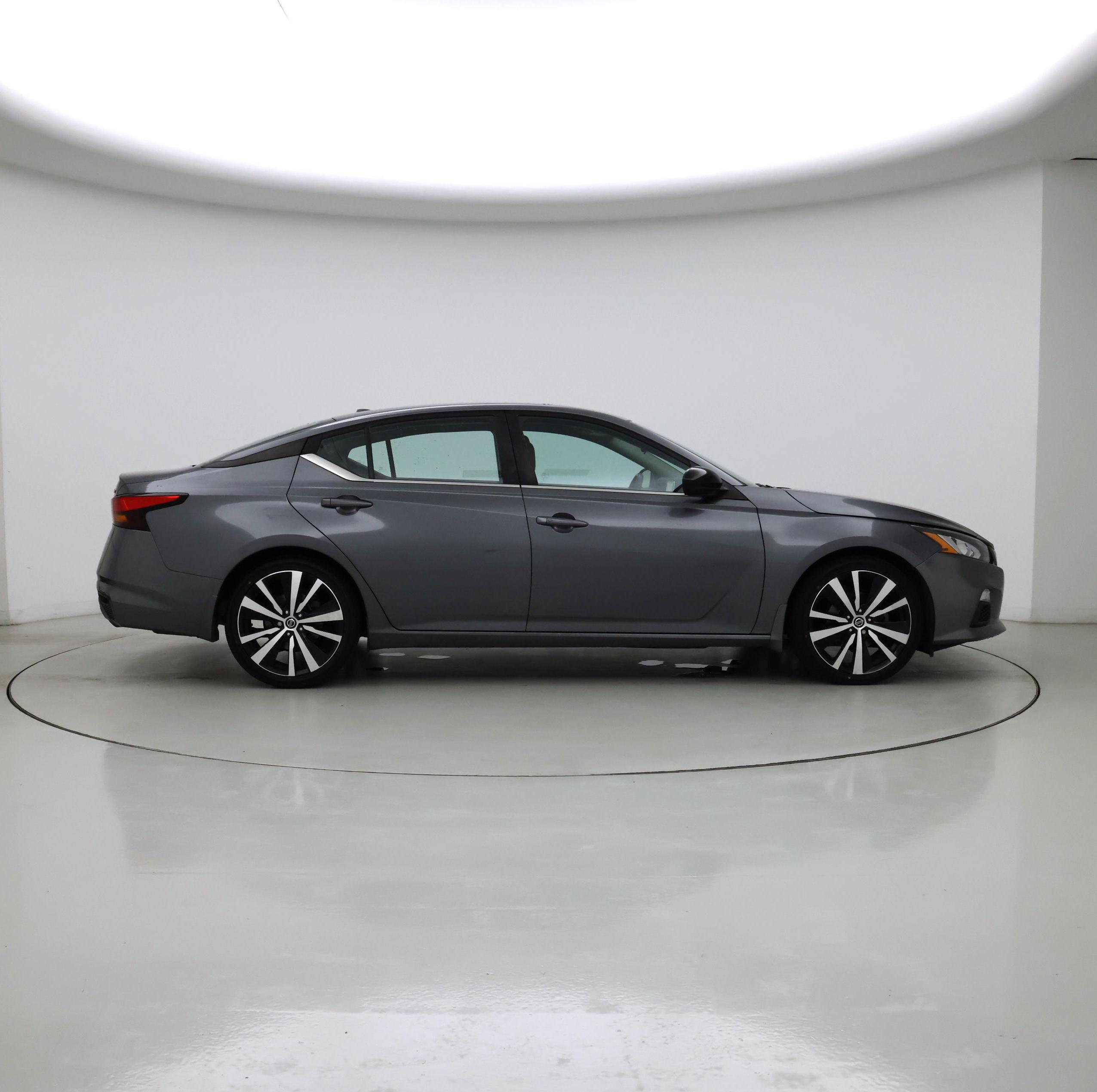 Thumbnail: 2020 Nissan Altima - 7