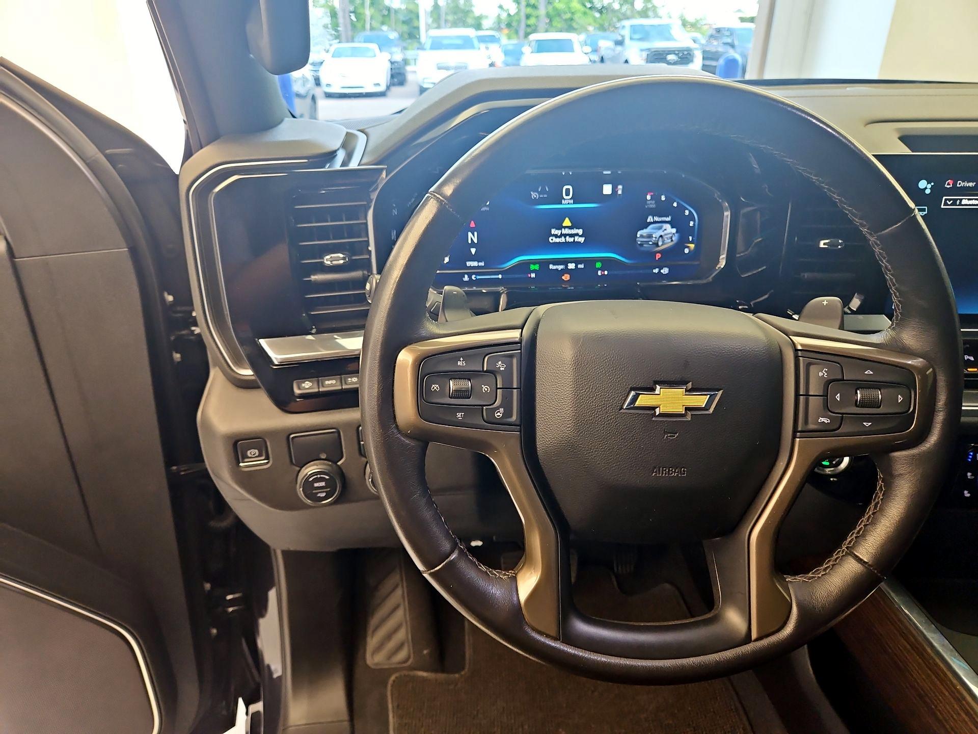 Thumbnail: 2023 Chevrolet Silverado 1500 - 10