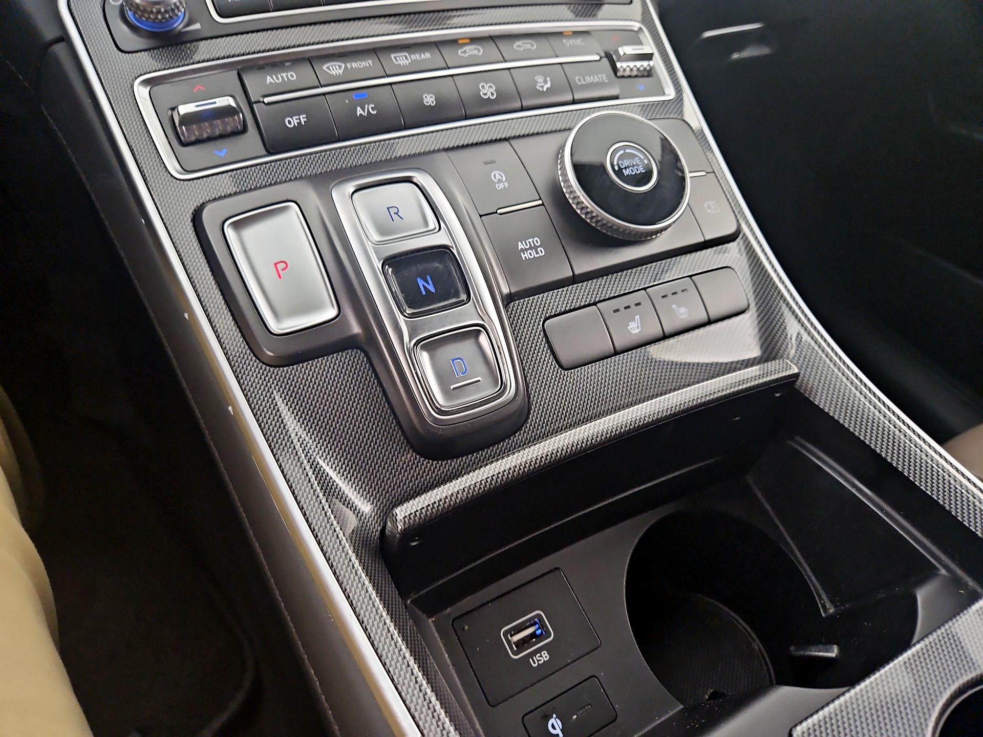 Thumbnail: 2021 Hyundai Santa Fe - 17