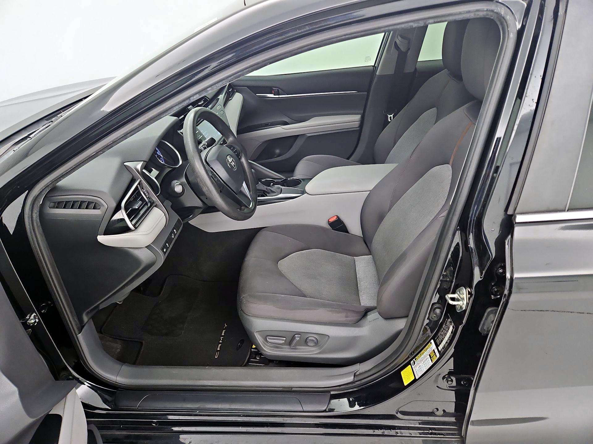 Thumbnail: 2020 Toyota Camry - 11