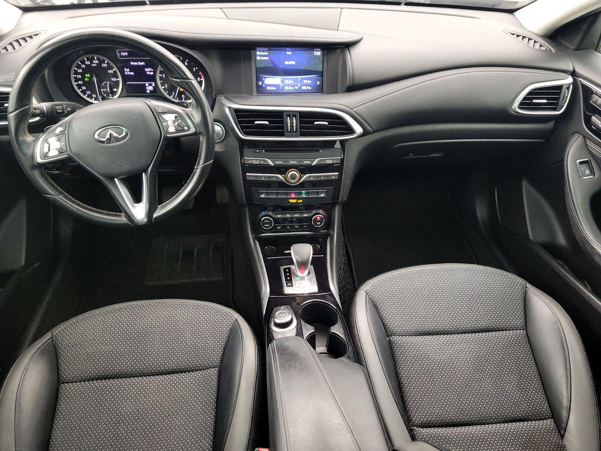 Thumbnail: 2018 INFINITI QX30 - 9