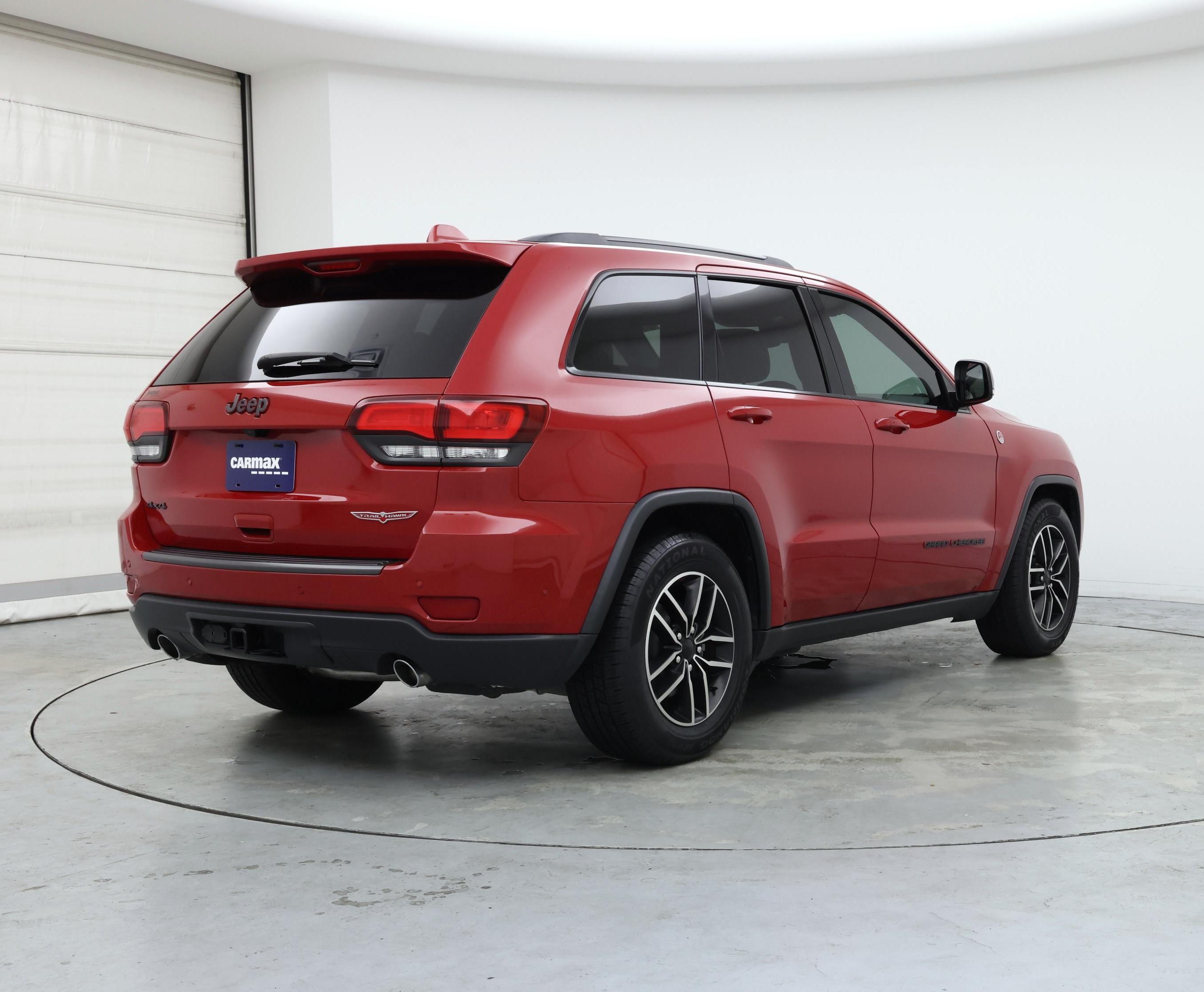 Thumbnail: 2020 Jeep Grand Cherokee - 8