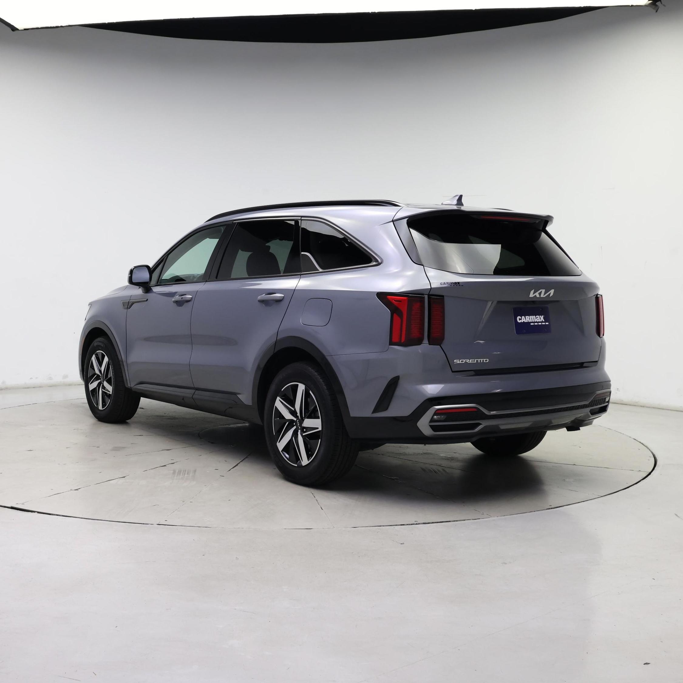 Thumbnail: 2023 Kia Sorento - 2