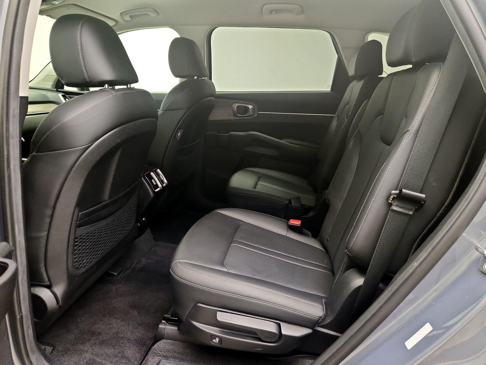 Thumbnail: 2023 Kia Sorento - 20