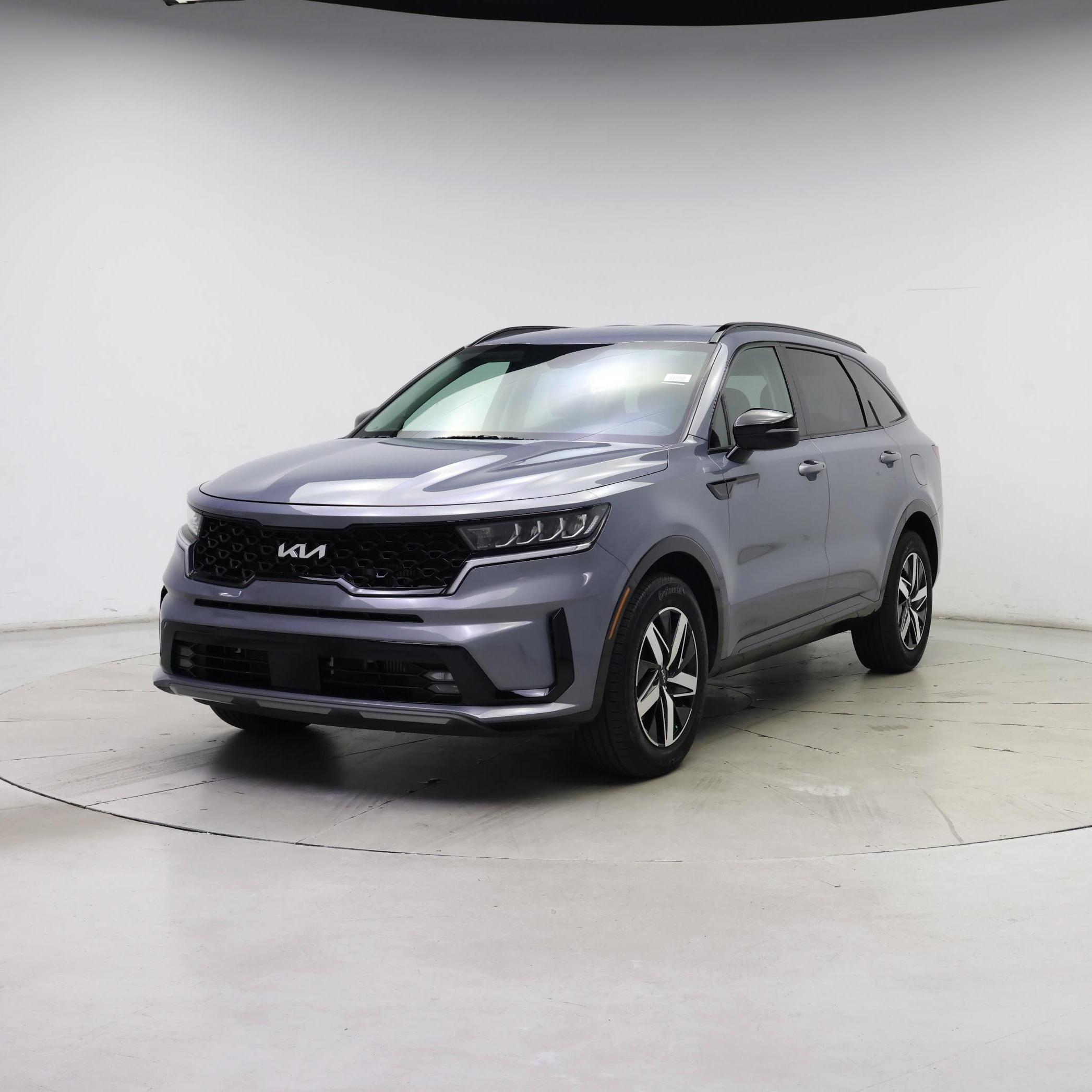 Thumbnail: 2023 Kia Sorento - 4