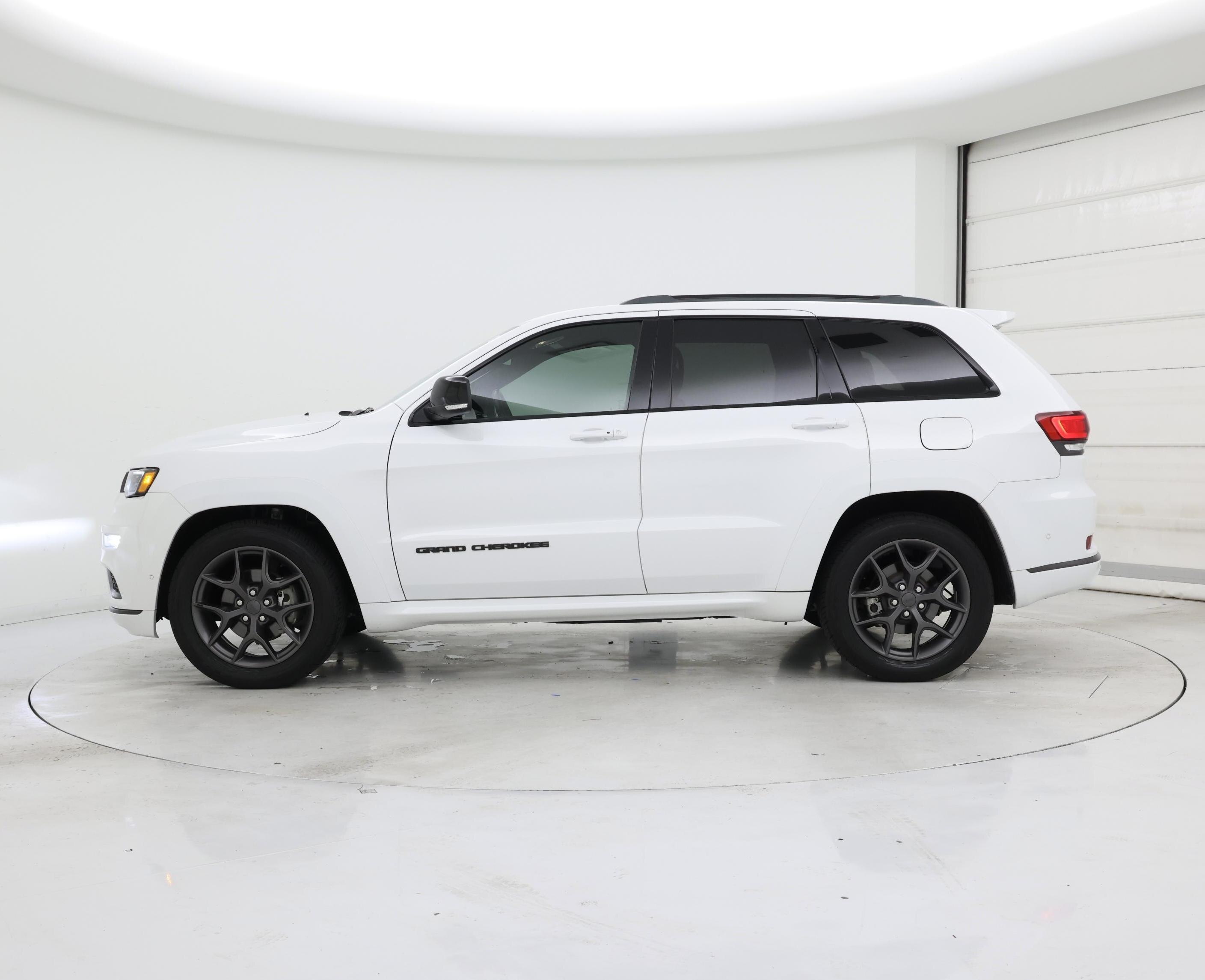 Thumbnail: 2020 Jeep Grand Cherokee - 3