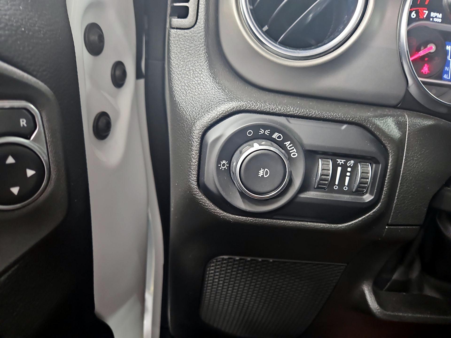 Thumbnail: 2022 Jeep Wrangler - 13