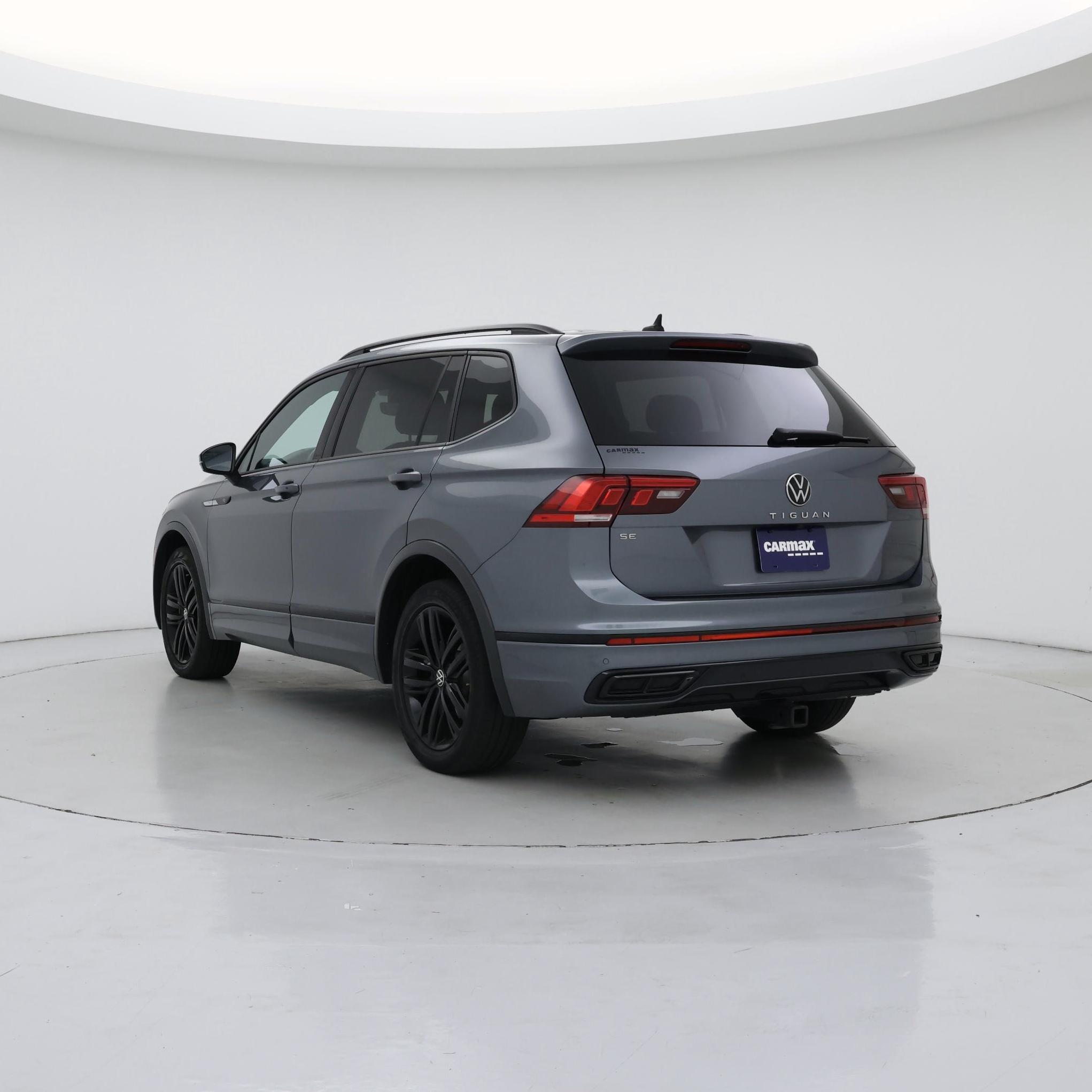 Thumbnail: 2022 Volkswagen Tiguan - 2