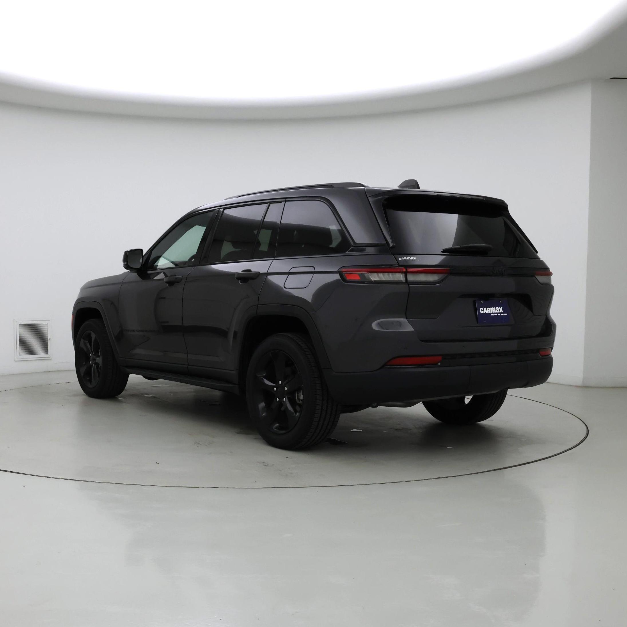Thumbnail: 2023 Jeep Grand Cherokee - 2