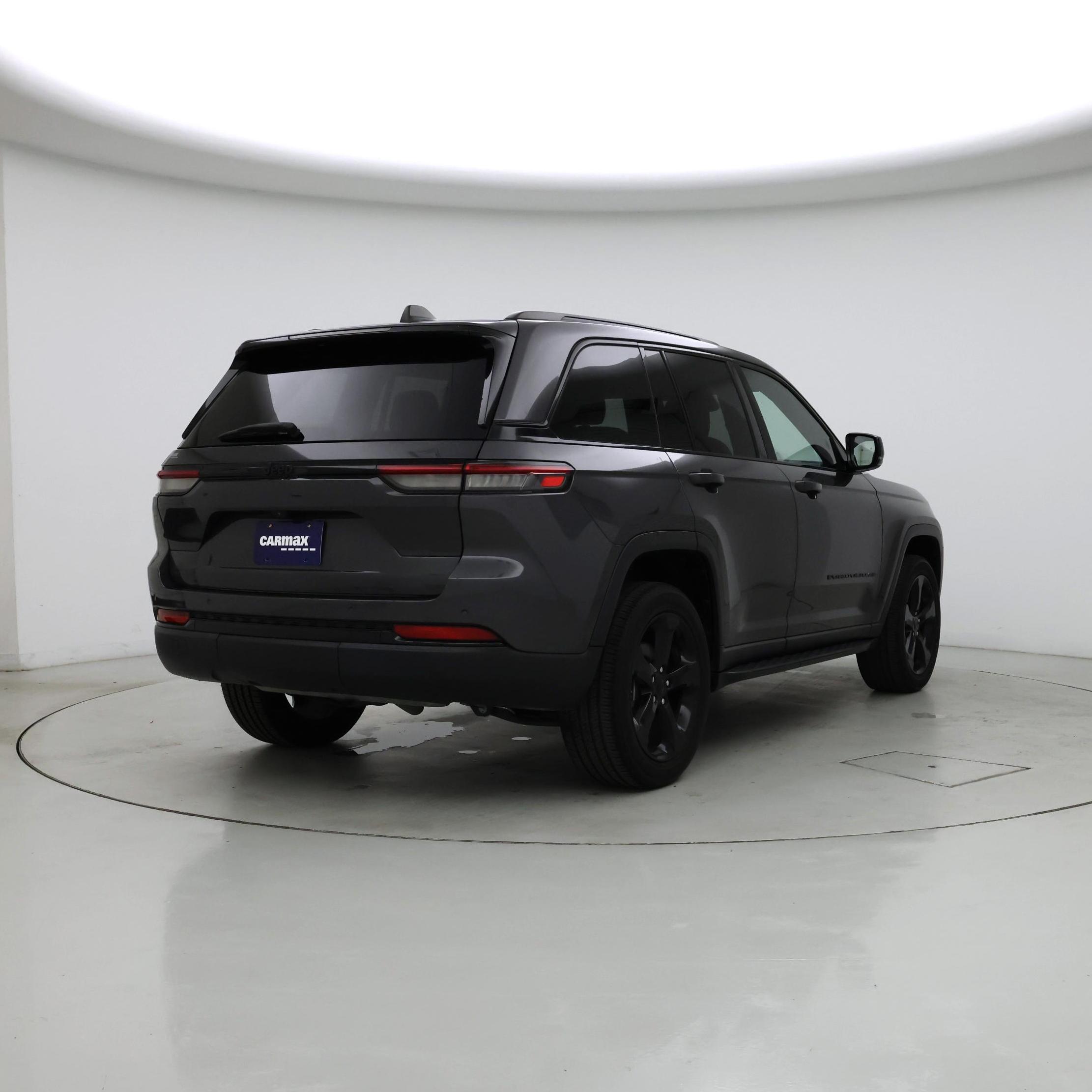 Thumbnail: 2023 Jeep Grand Cherokee - 8