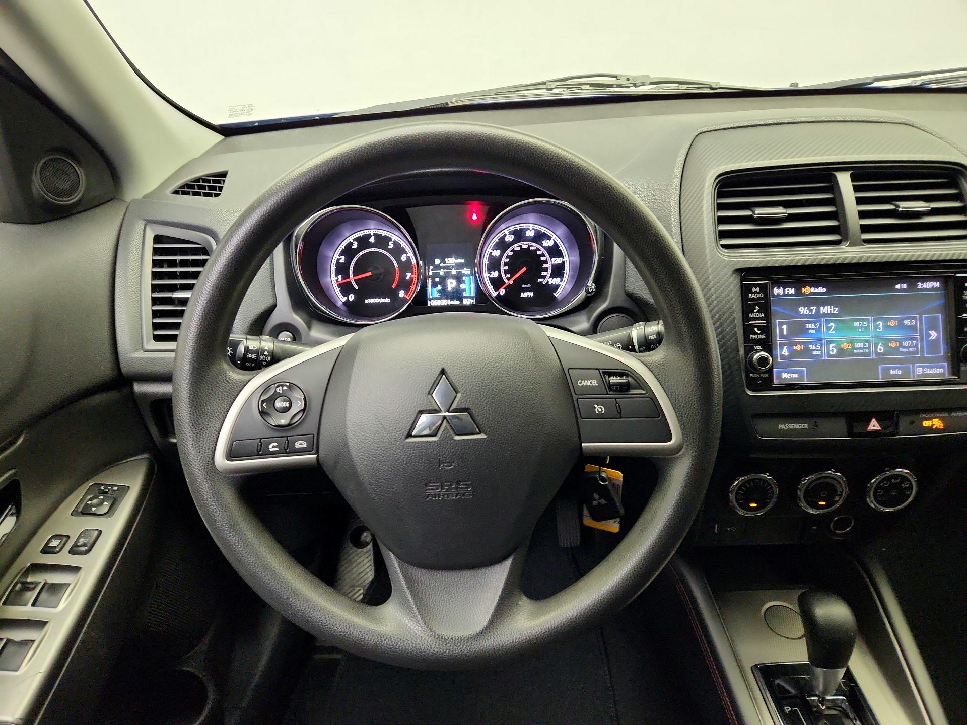 Thumbnail: 2019 Mitsubishi Outlander Sport - 10