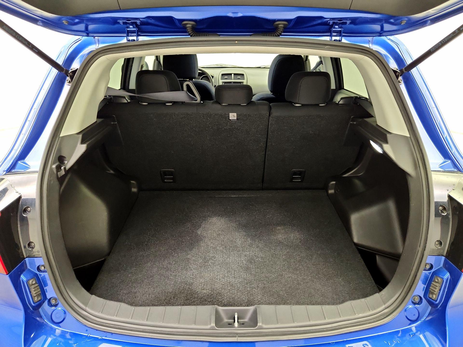 Thumbnail: 2019 Mitsubishi Outlander Sport - 20
