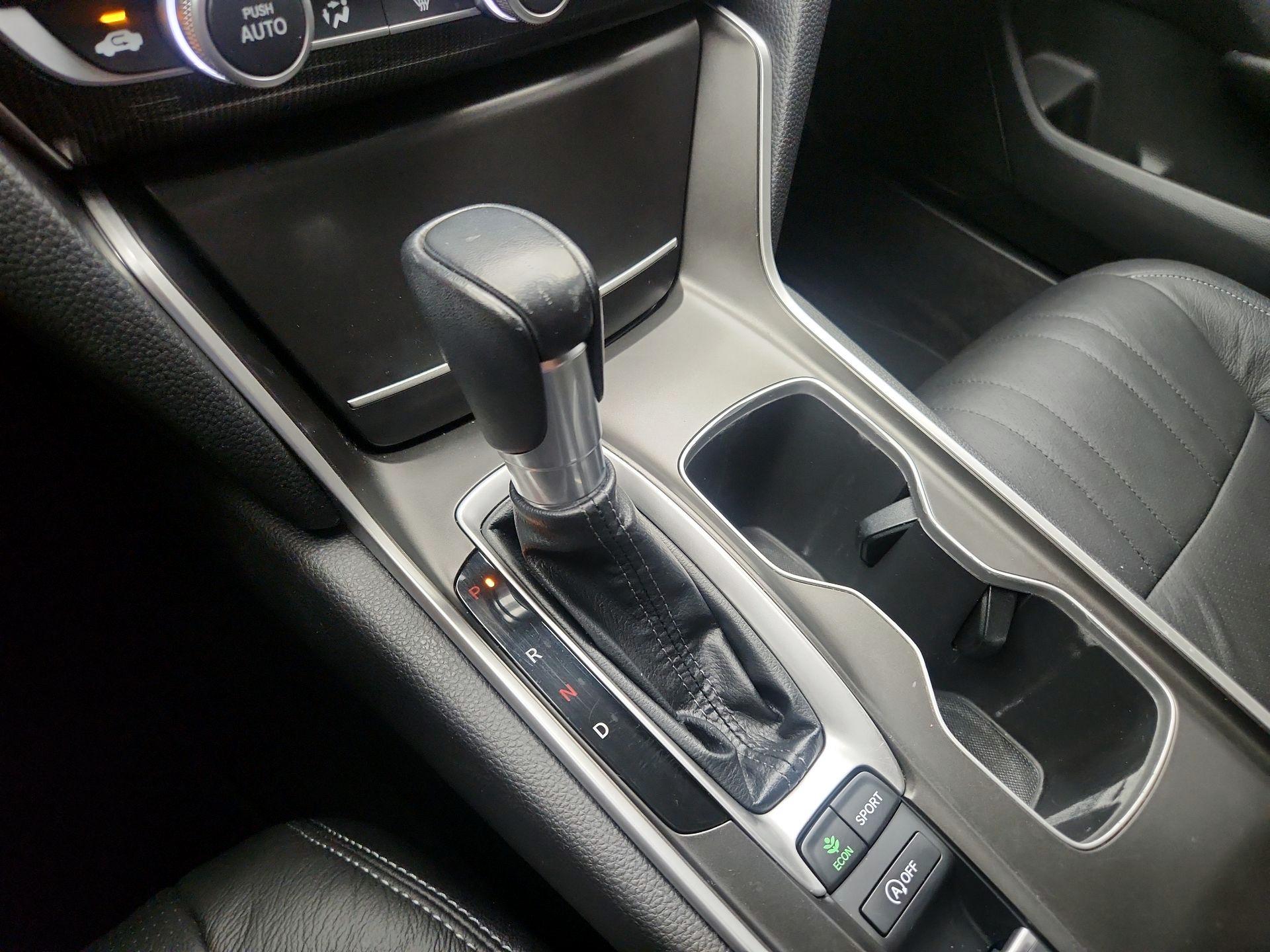 Thumbnail: 2022 Honda Accord - 17
