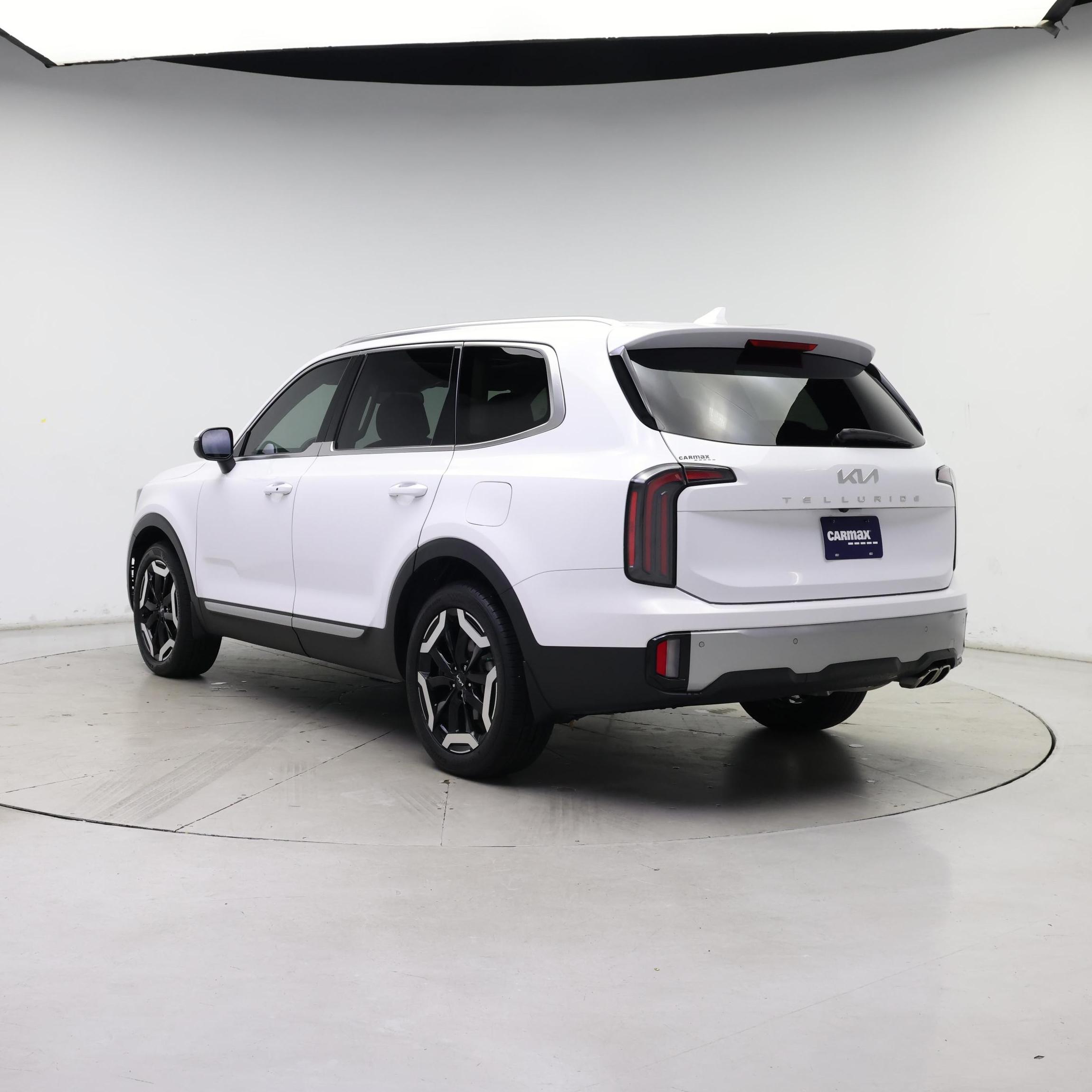 Thumbnail: 2023 Kia Telluride - 2