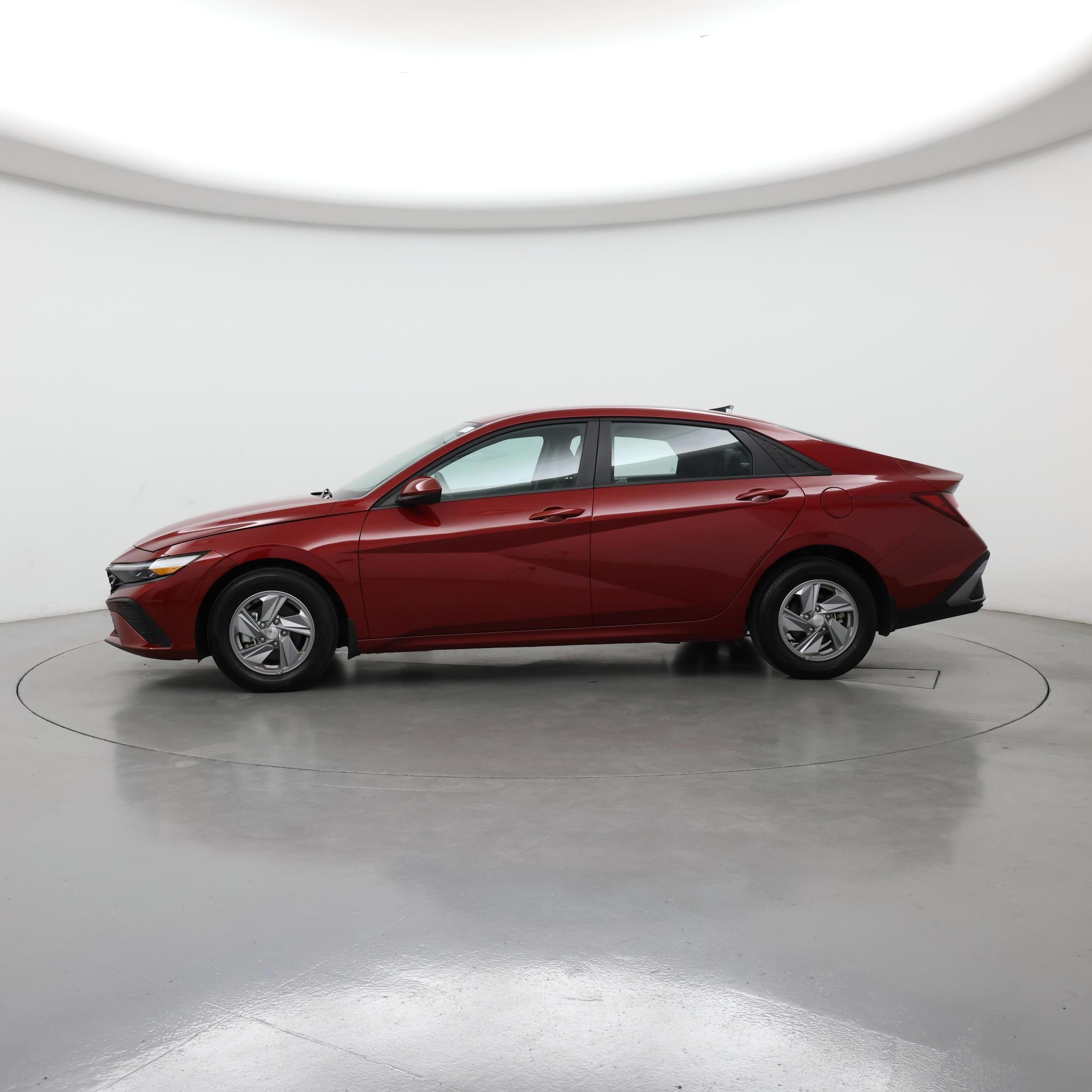 Thumbnail: 2024 Hyundai Elantra - 3