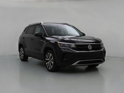 Black 2022 Volkswagen Taos SE