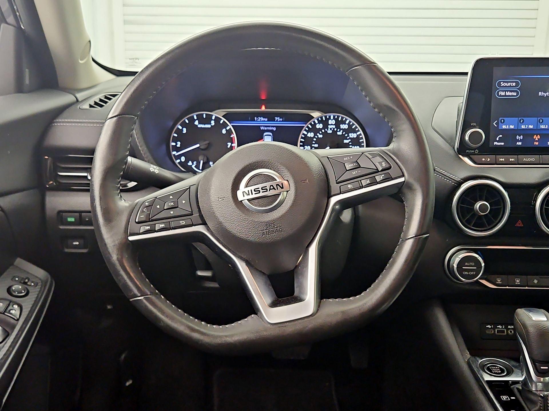 Thumbnail: 2020 Nissan Sentra - 10