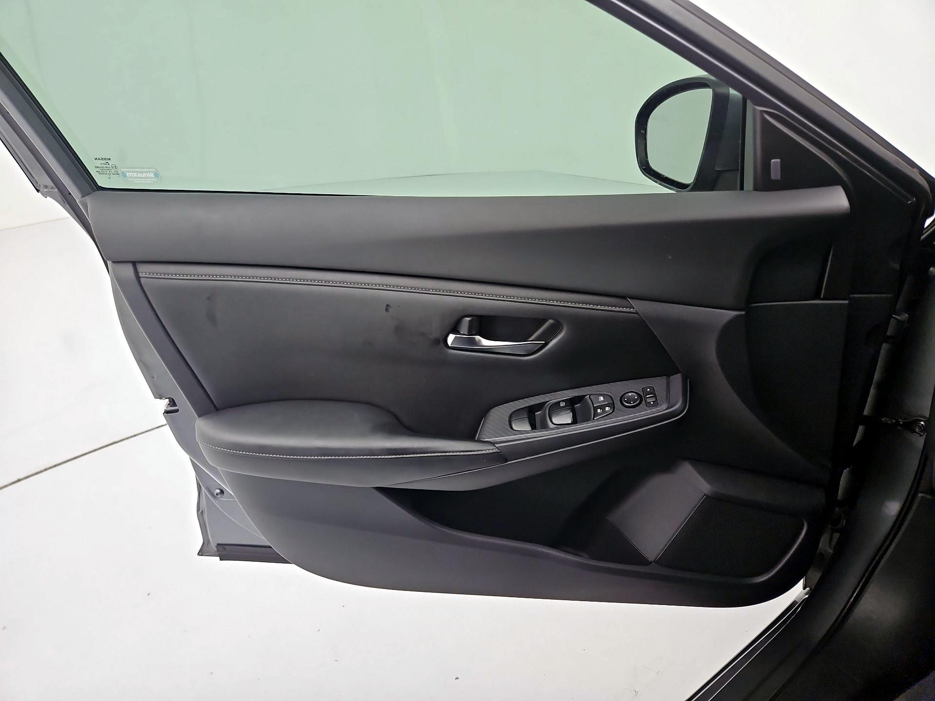 Thumbnail: 2020 Nissan Sentra - 12