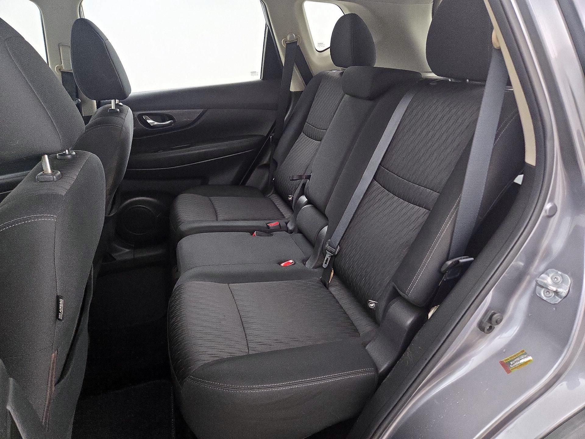 Thumbnail: 2018 Nissan Rogue - 19