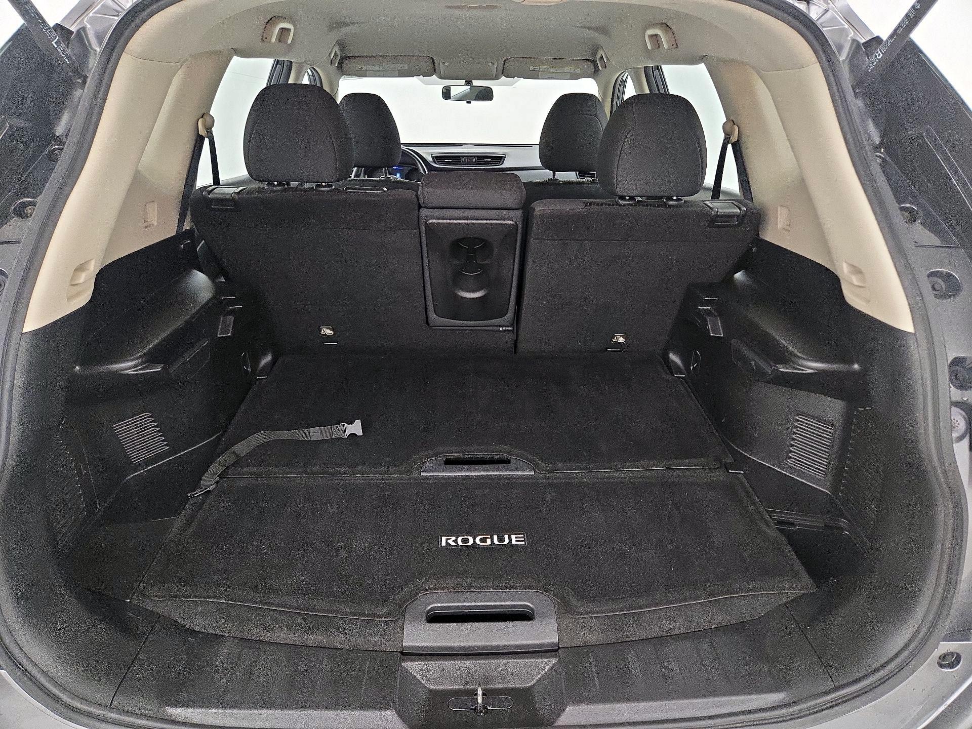 Thumbnail: 2018 Nissan Rogue - 20