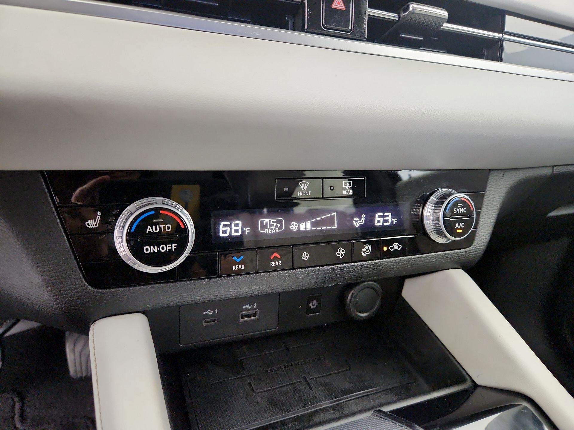 Thumbnail: 2024 Mitsubishi Outlander - 17