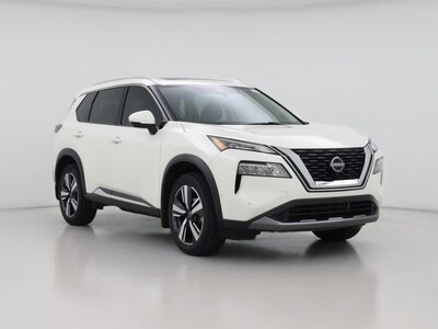 White 2023 Nissan Rogue SL