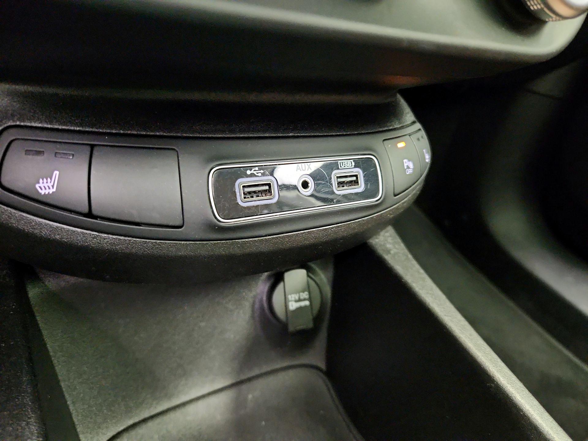 Thumbnail: 2019 Fiat 500X - 19