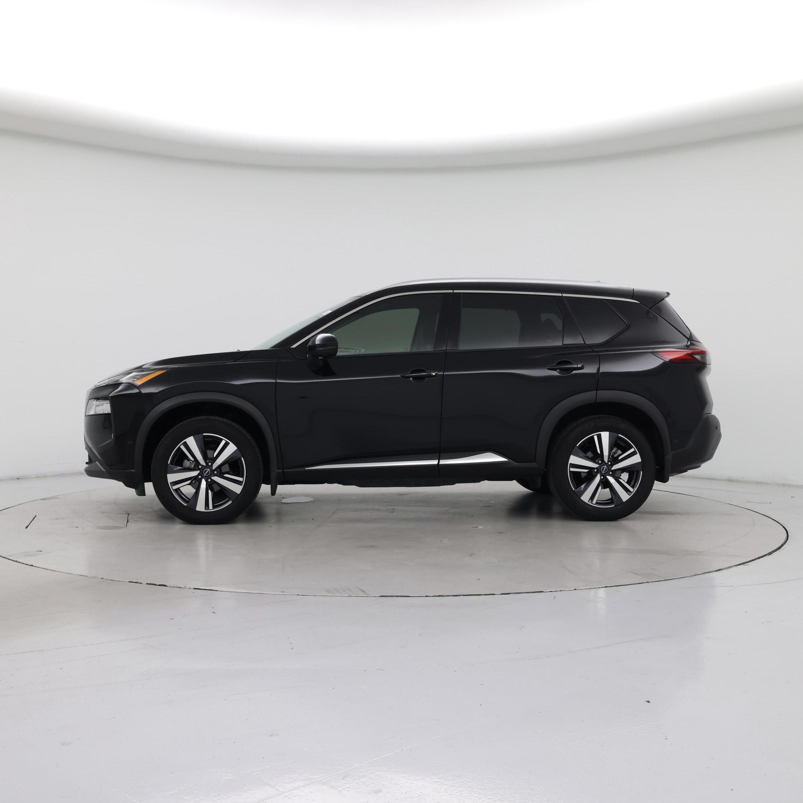 Thumbnail: 2023 Nissan Rogue - 3