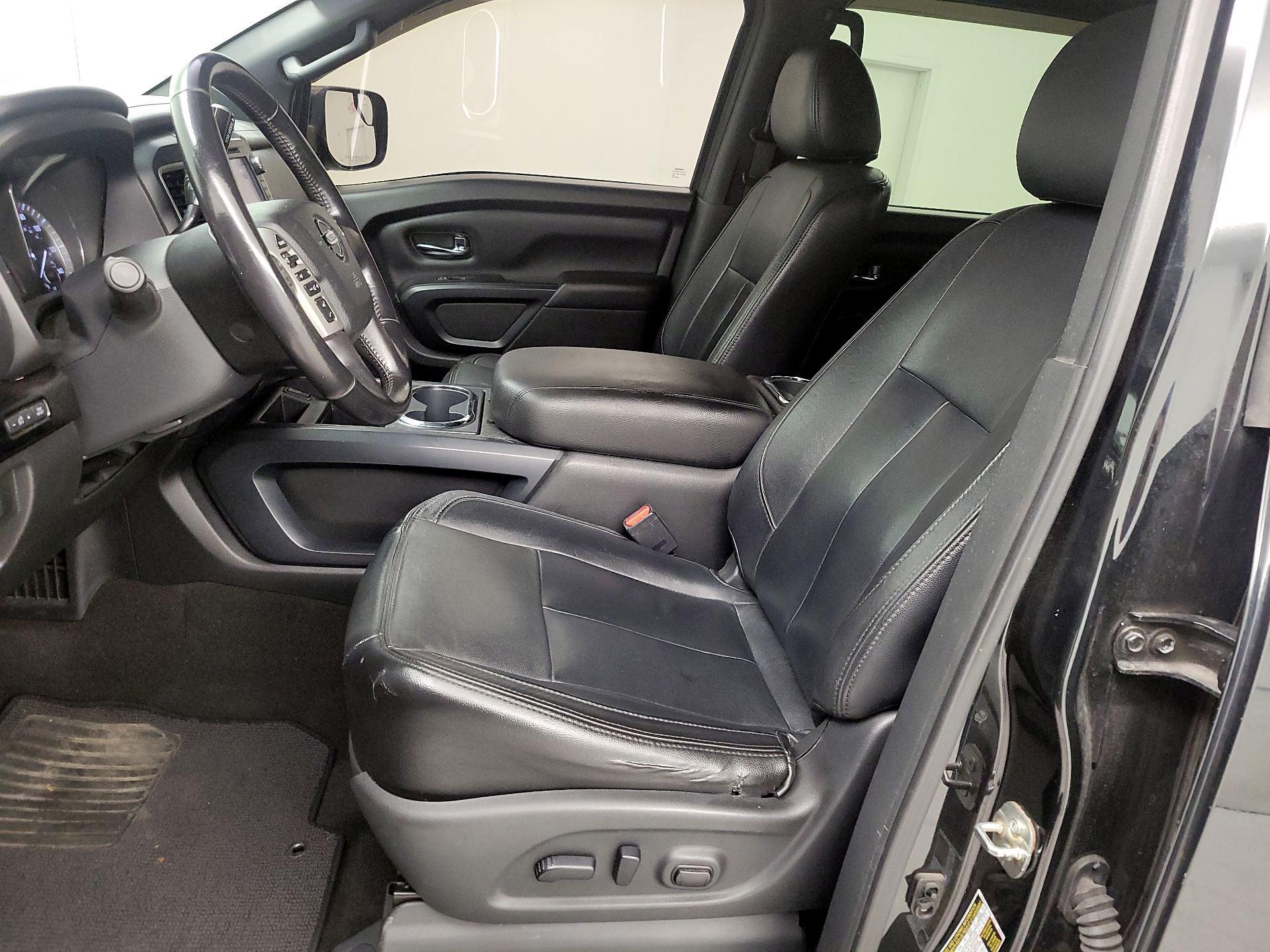 Thumbnail: 2019 Nissan Titan - 11