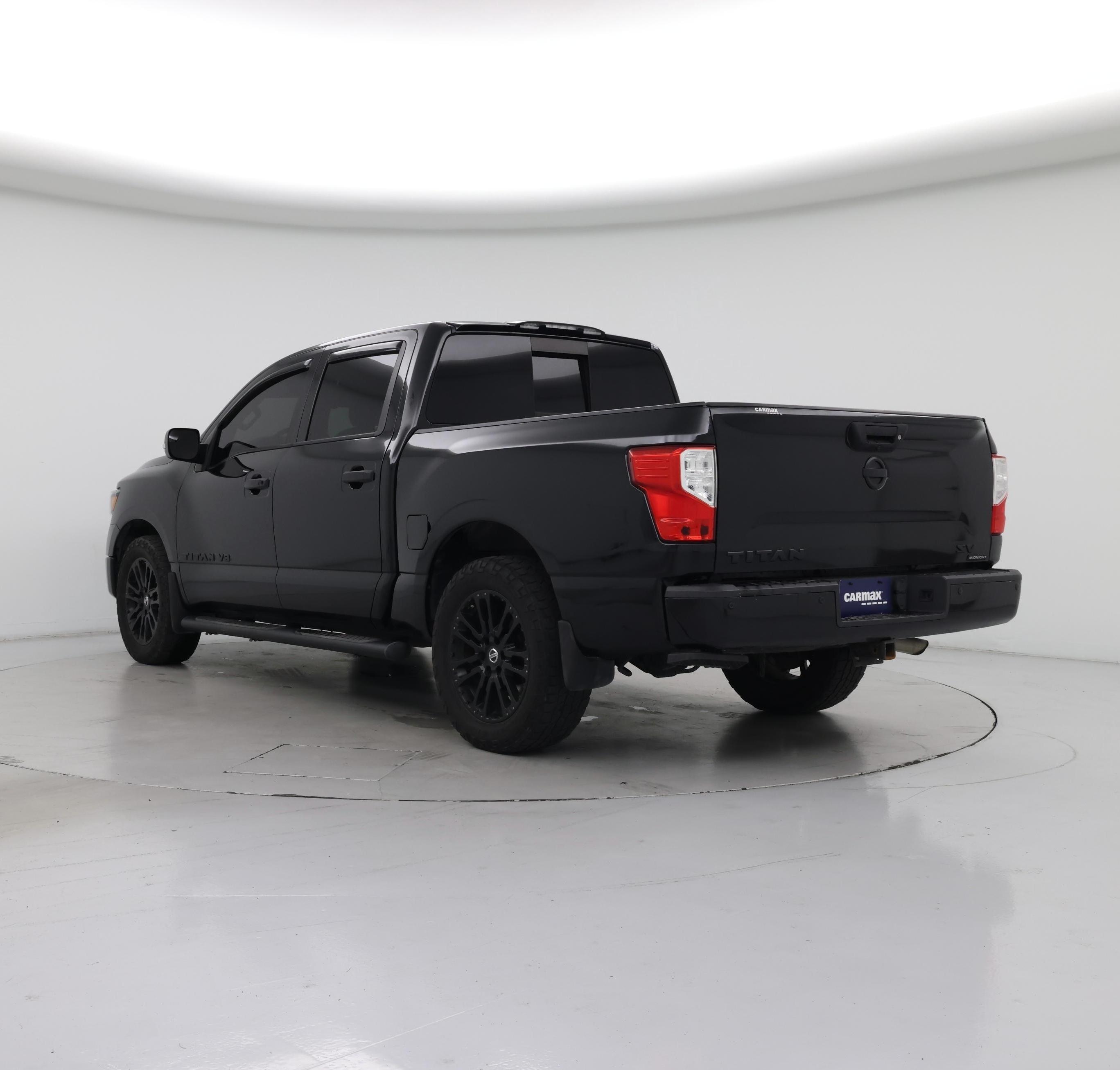 Thumbnail: 2019 Nissan Titan - 2
