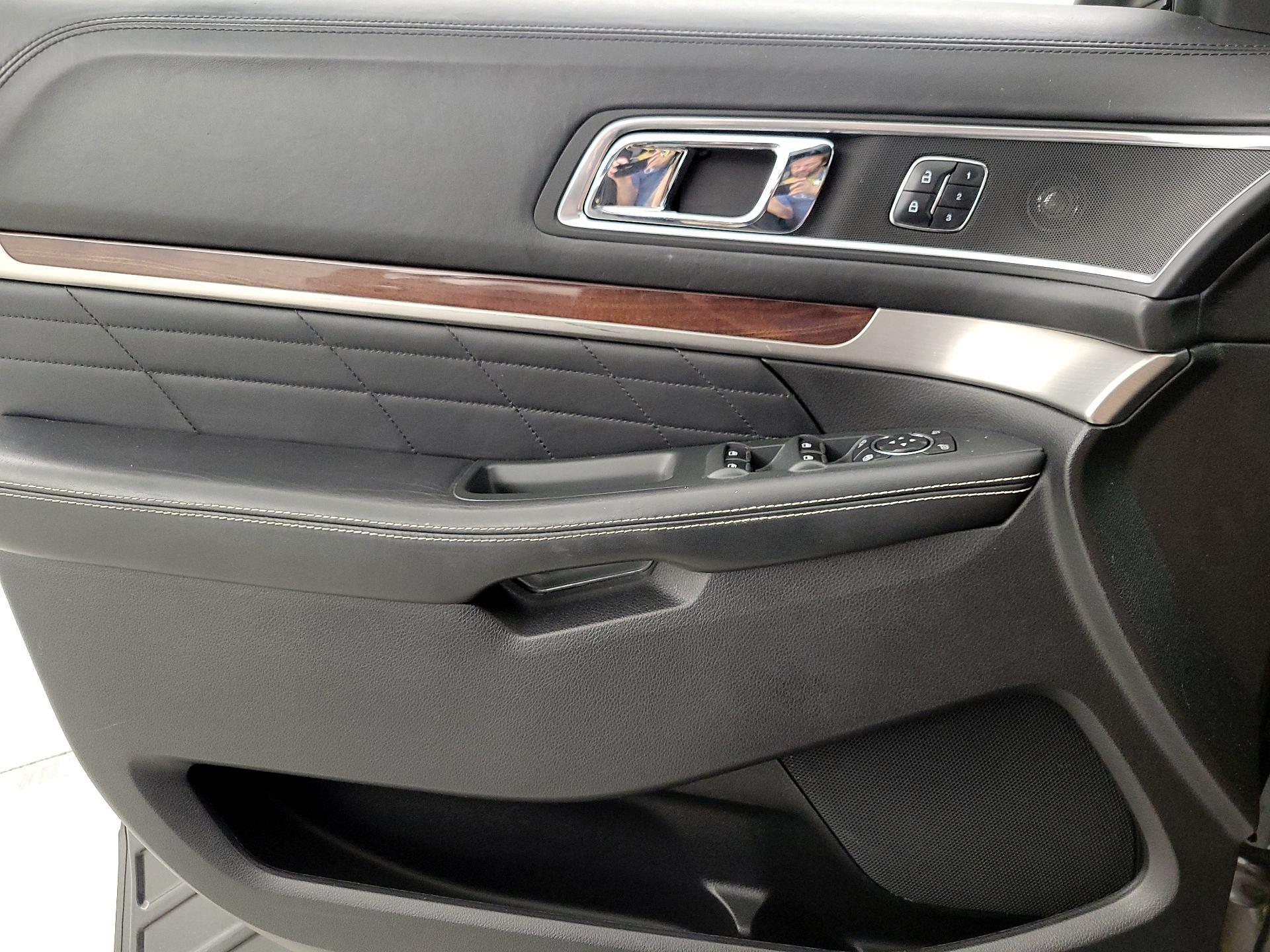 Thumbnail: 2017 Ford Explorer - 12