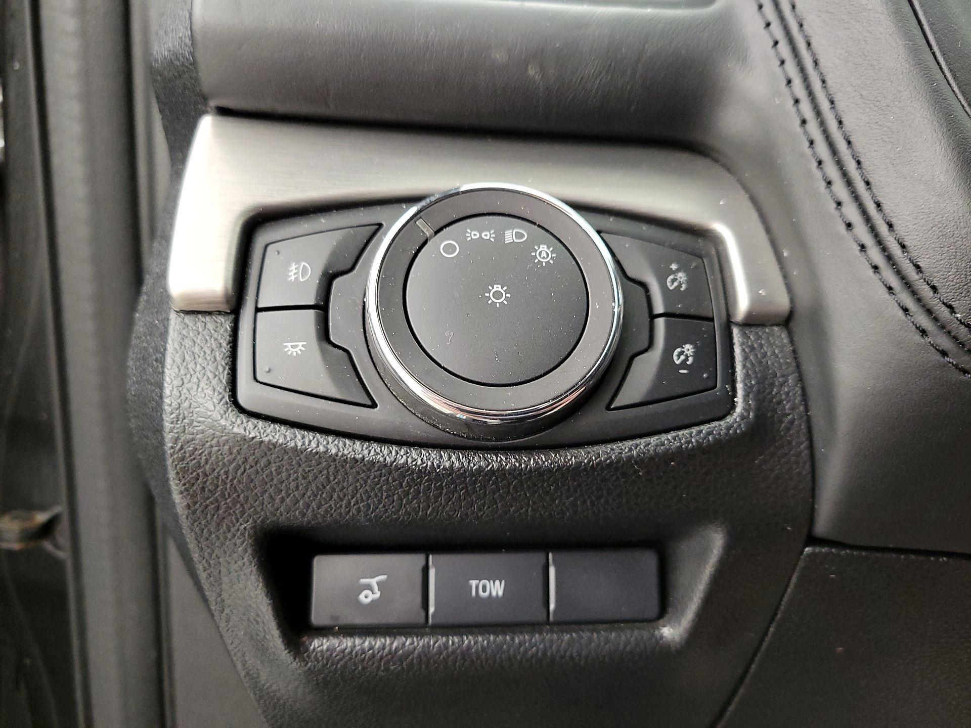 Thumbnail: 2017 Ford Explorer - 13