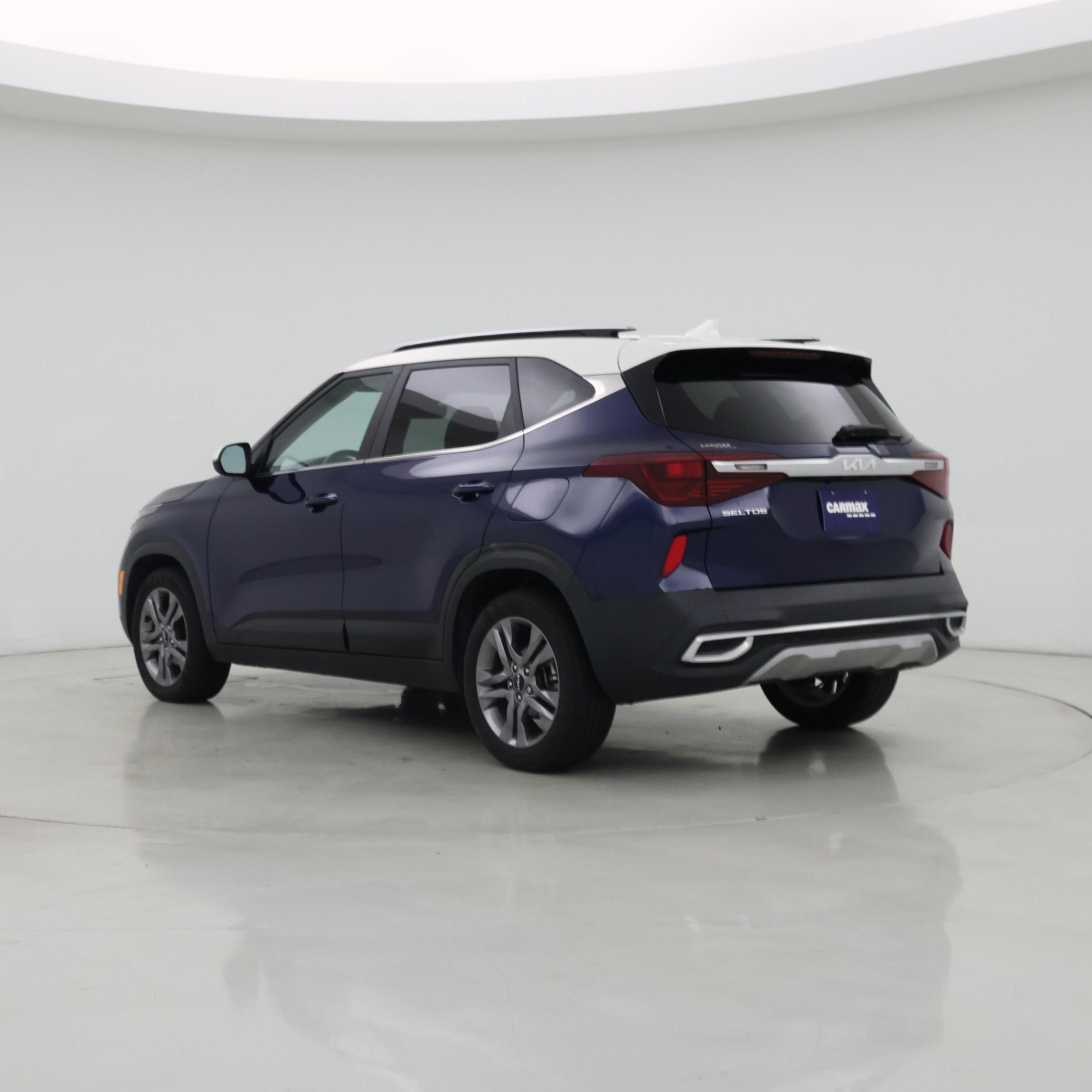 Thumbnail: 2023 Kia Seltos - 2