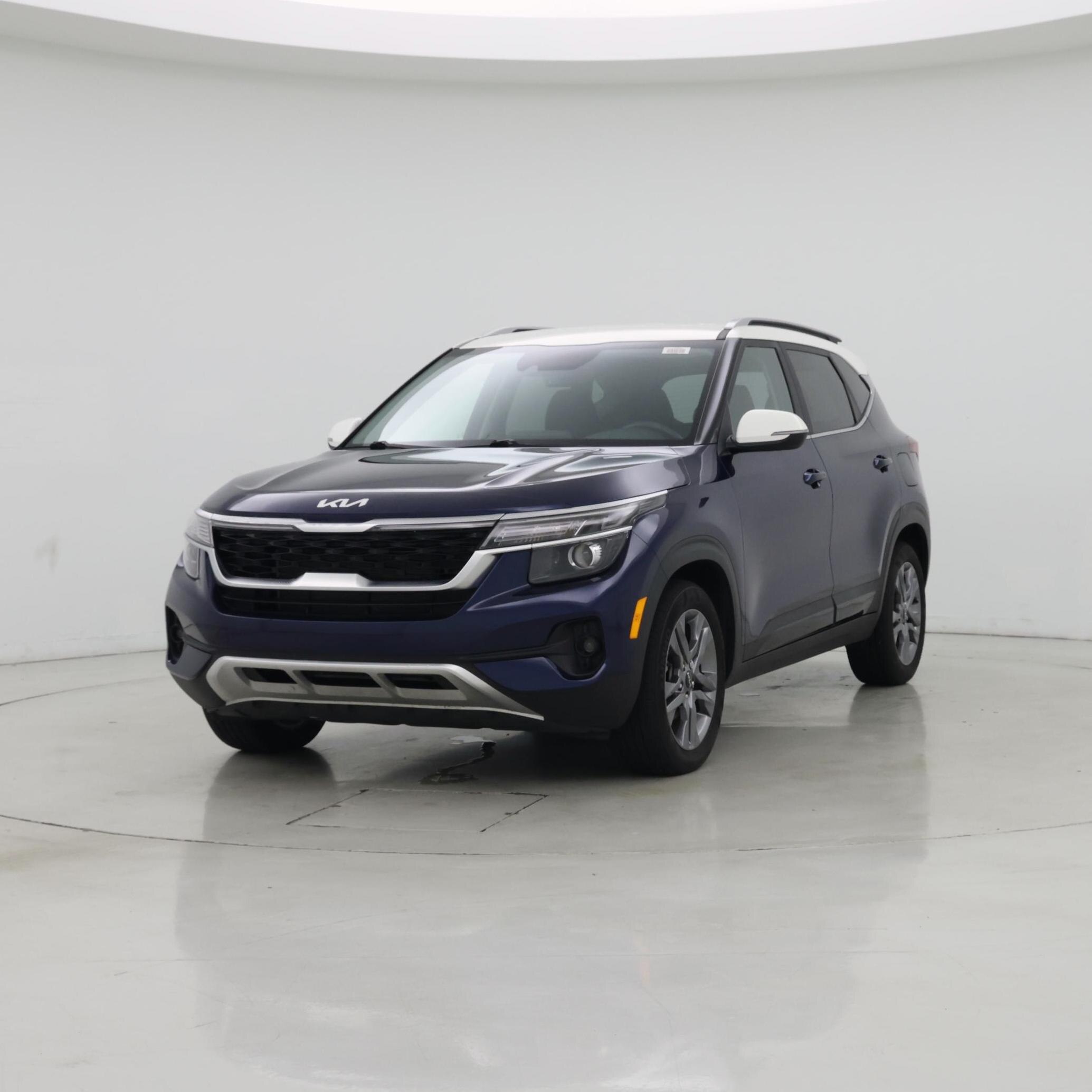Thumbnail: 2023 Kia Seltos - 4