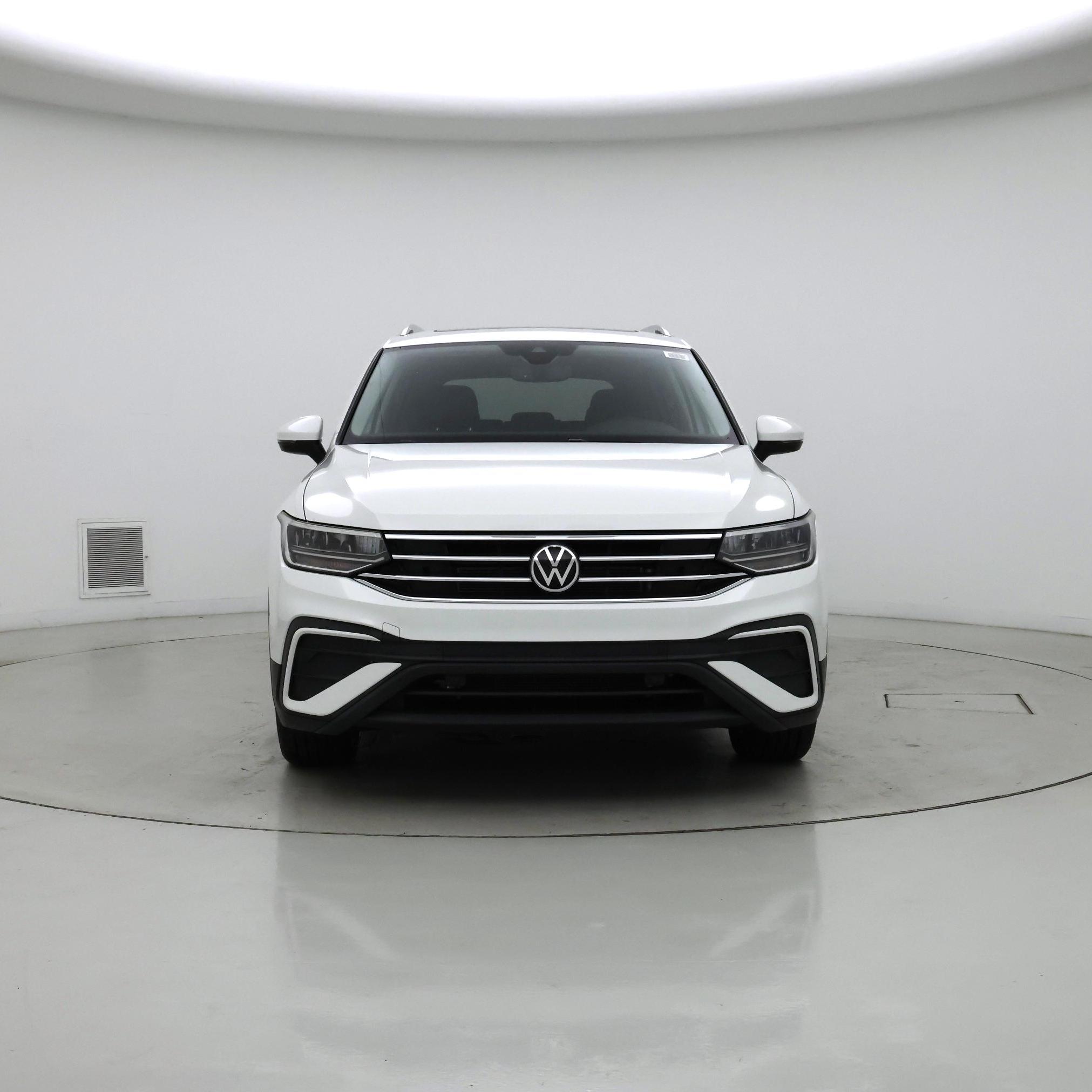 Thumbnail: 2022 Volkswagen Tiguan - 5