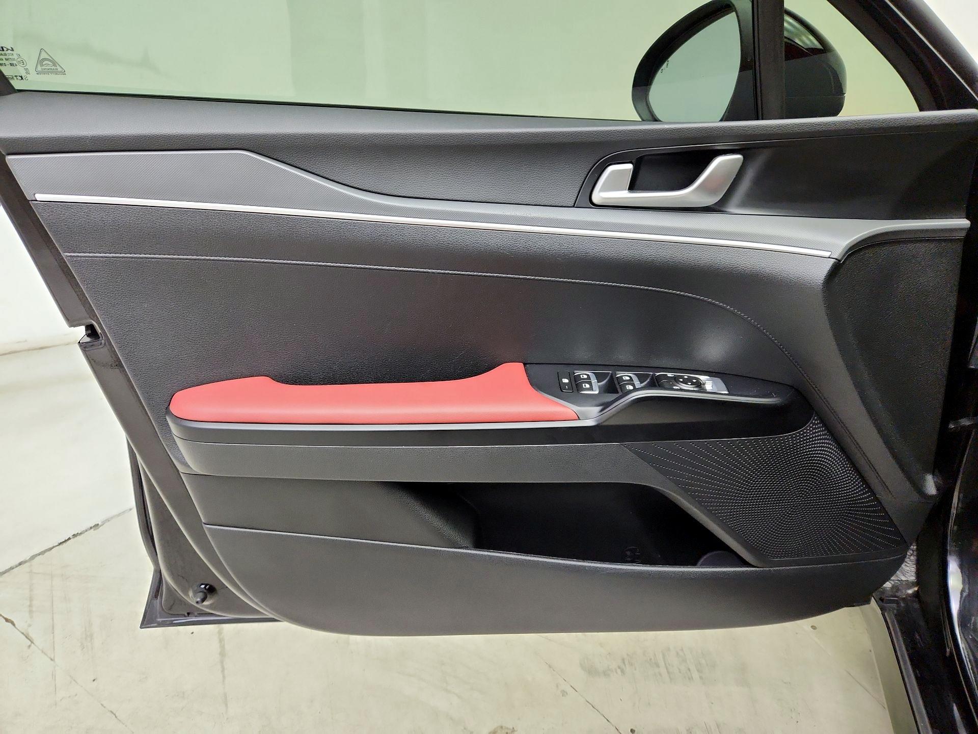 Thumbnail: 2023 Kia K5 - 12