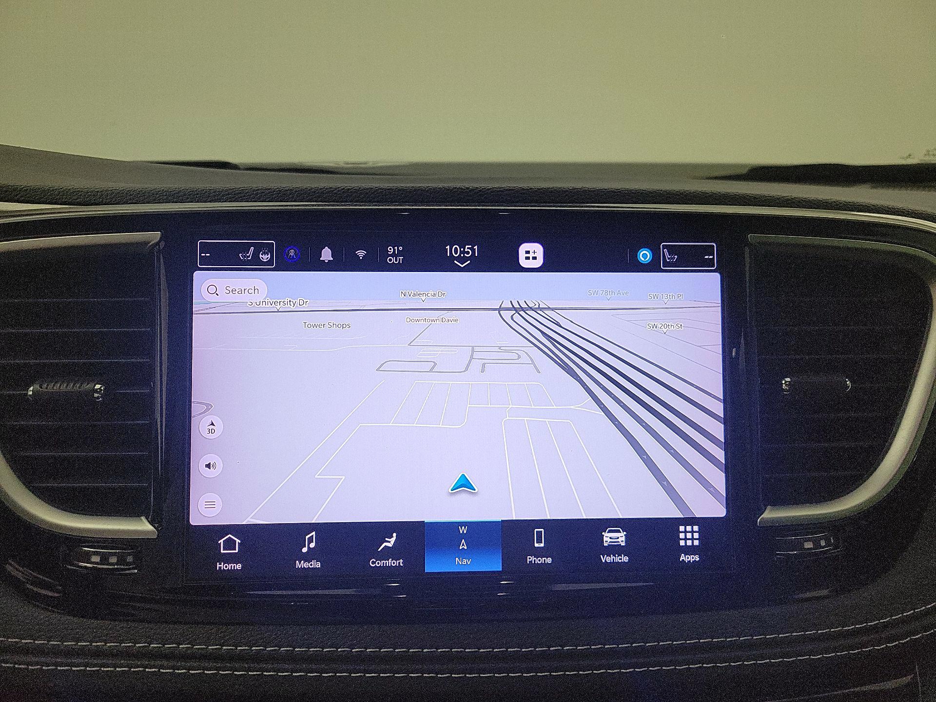 Thumbnail: 2023 Chrysler Pacifica - 14