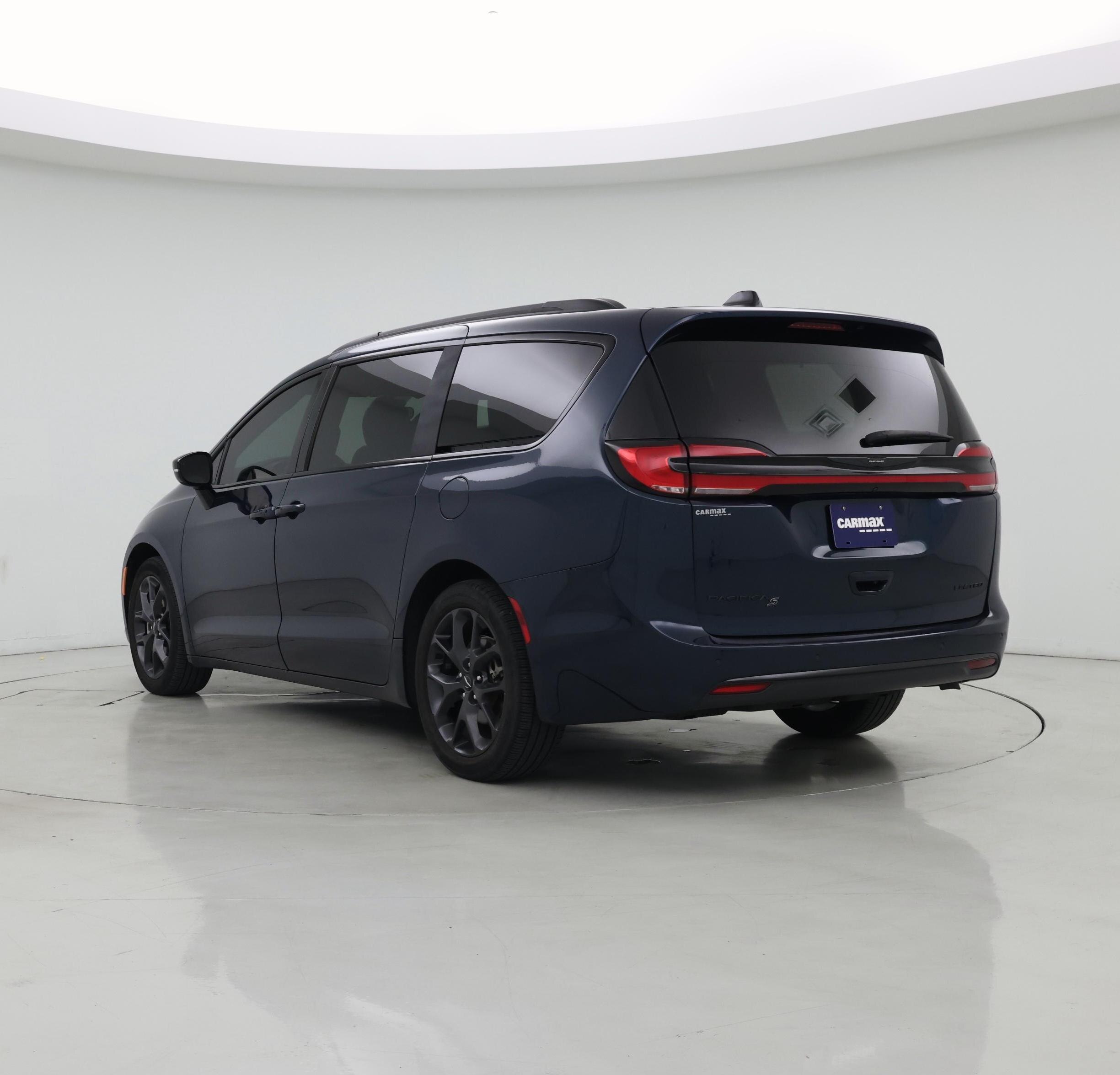 Thumbnail: 2023 Chrysler Pacifica - 2