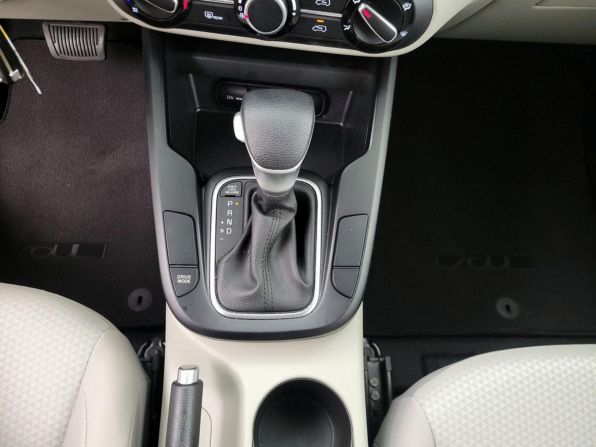 Thumbnail: 2023 Kia Soul - 17
