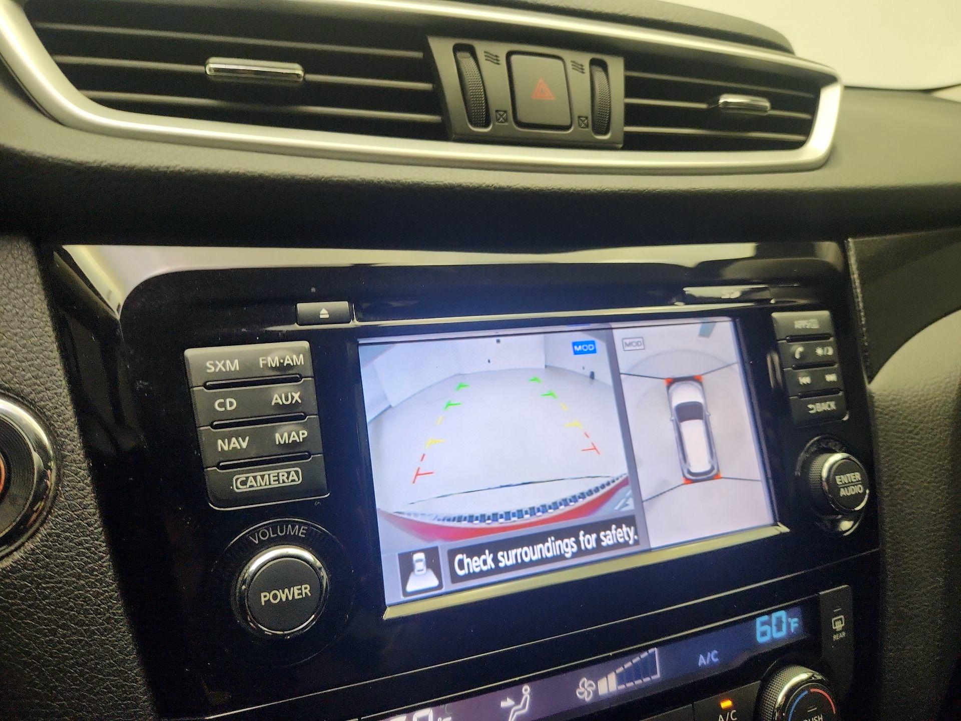 Thumbnail: 2016 Nissan Rogue - 14