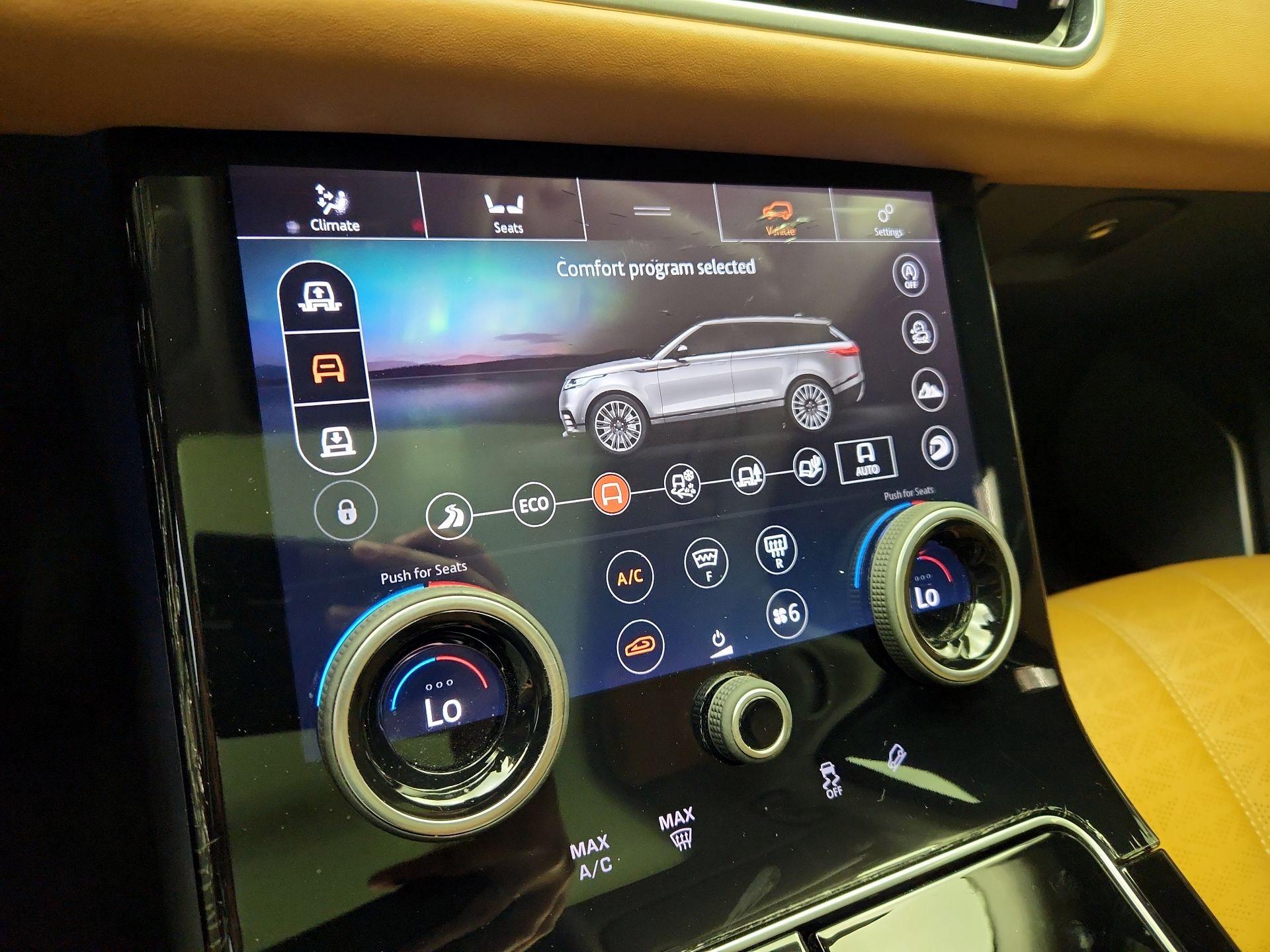 Thumbnail: 2018 Land Rover Range Rover Velar - 17