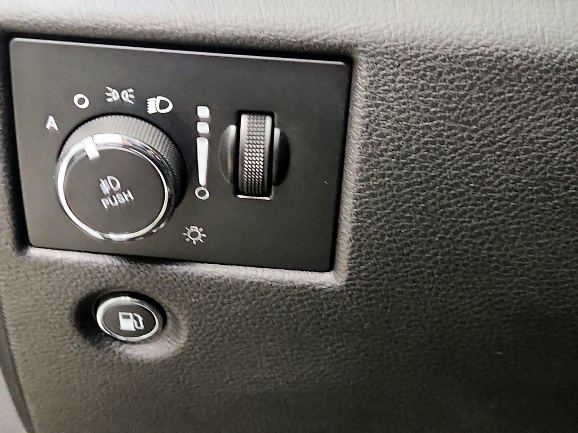 Thumbnail: 2019 Jeep Grand Cherokee - 13