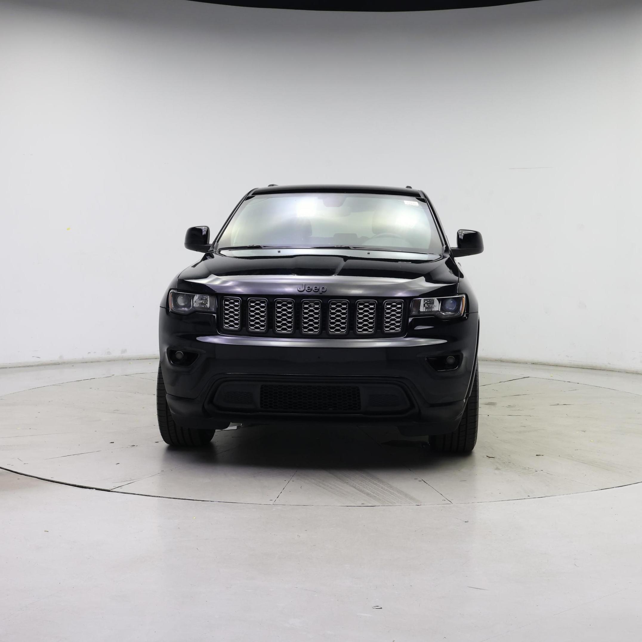 Thumbnail: 2019 Jeep Grand Cherokee - 5