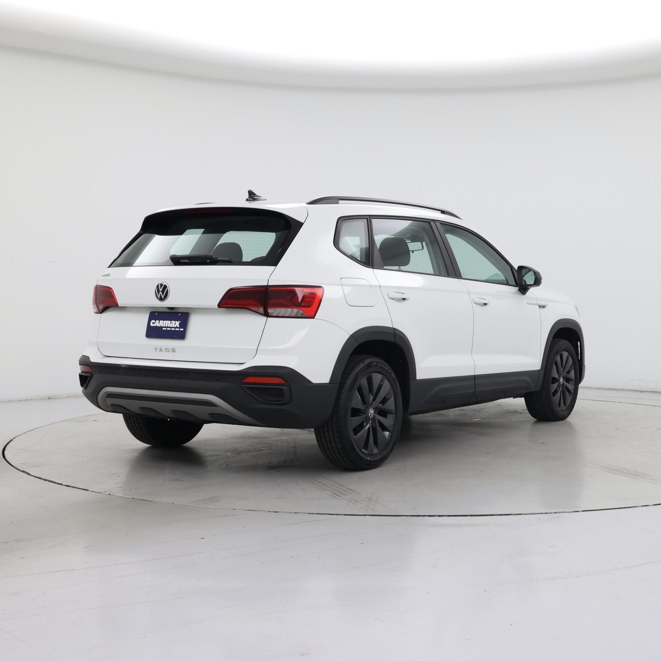 Thumbnail: 2022 Volkswagen Taos - 8