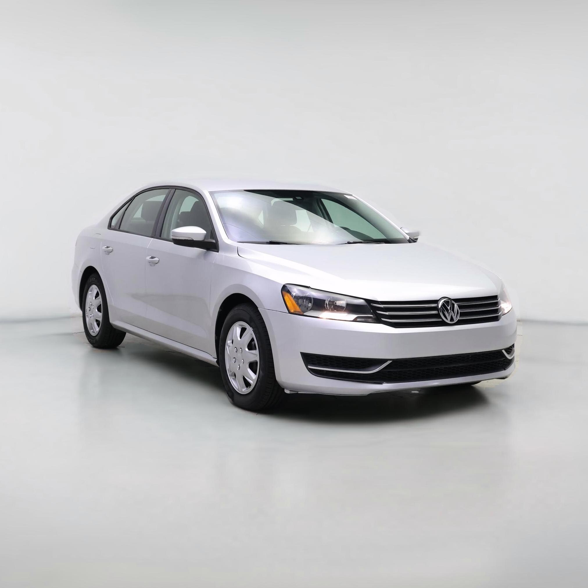 Thumbnail: 2015 Volkswagen Passat - 1