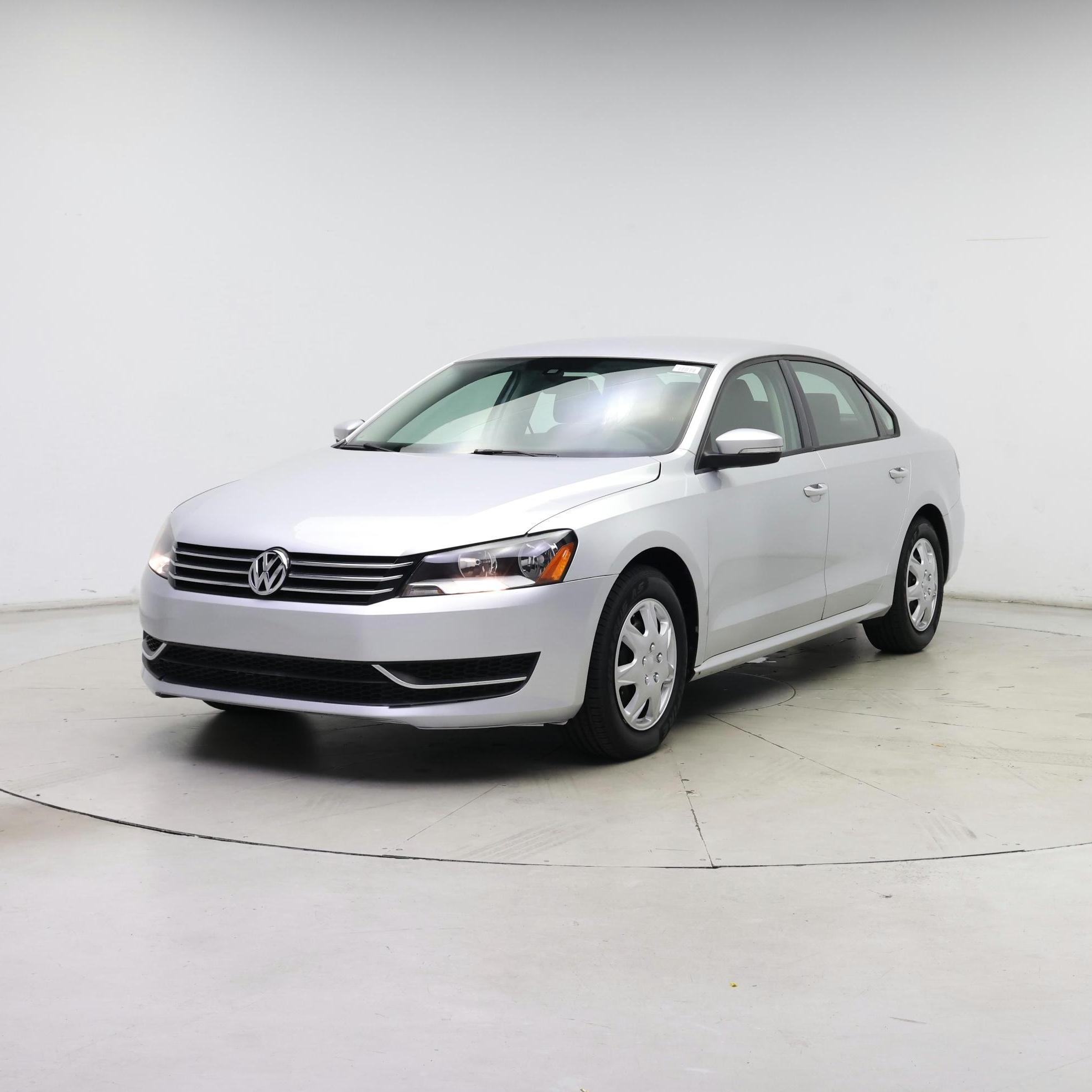 Thumbnail: 2015 Volkswagen Passat - 4