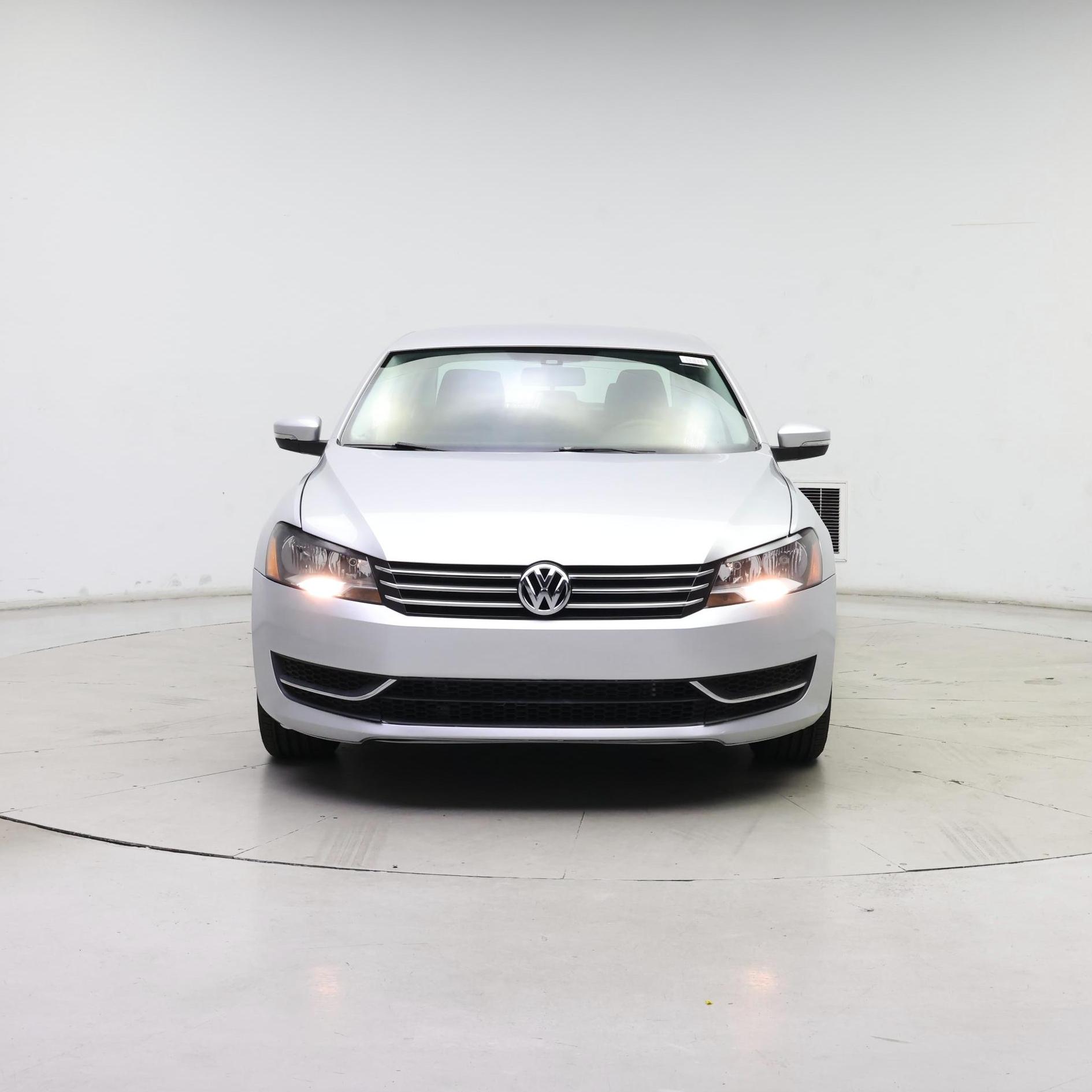 Thumbnail: 2015 Volkswagen Passat - 5