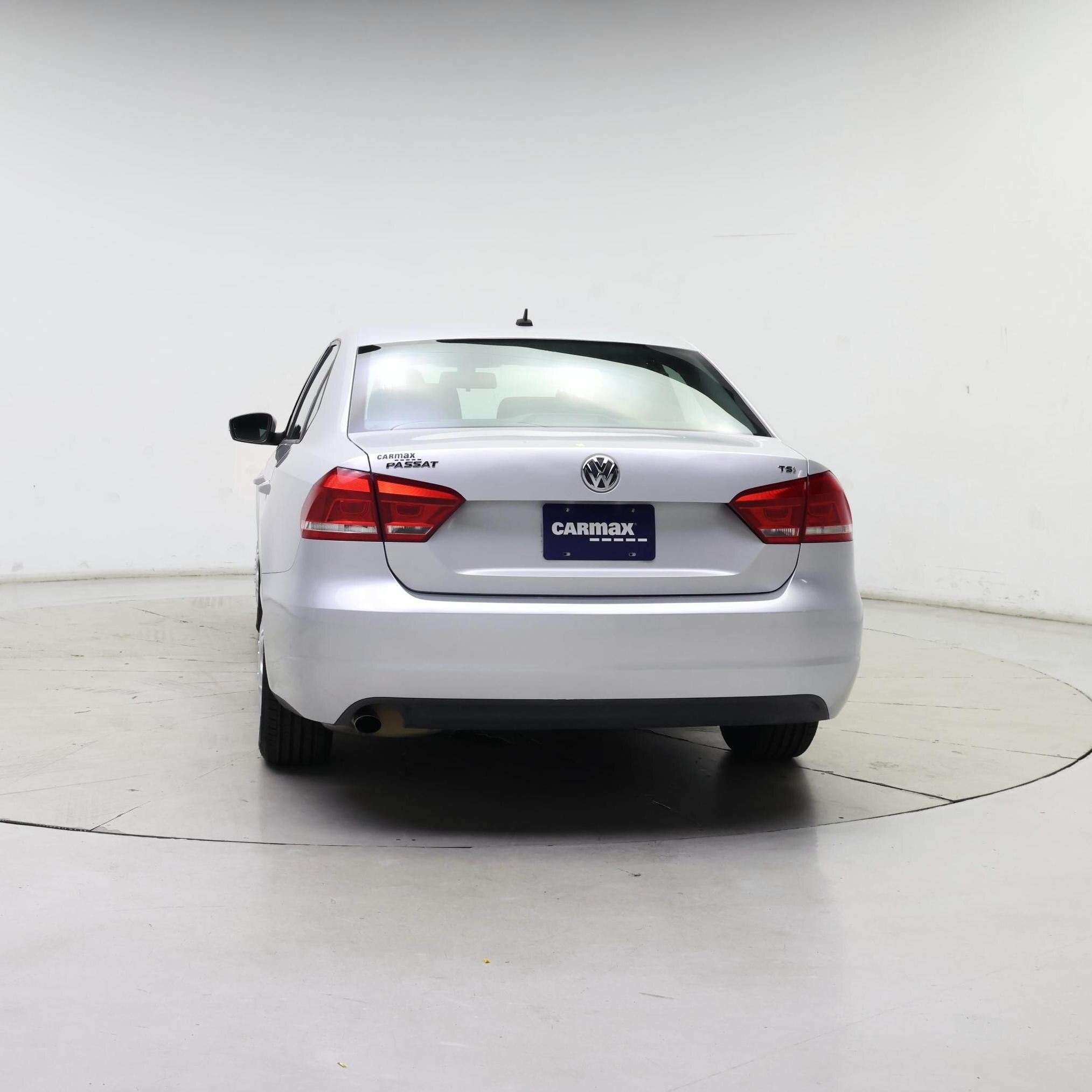 Thumbnail: 2015 Volkswagen Passat - 6
